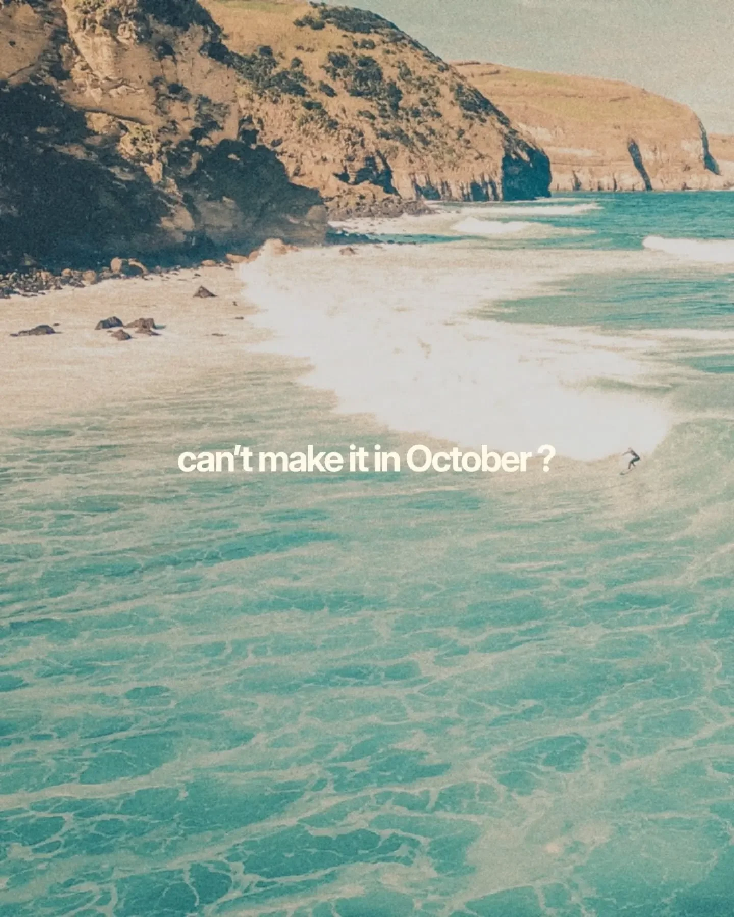 Can't make it to our Art x Surf retreat in October? We got you ! 
Good news : we've got two dates to choose from this year, so there's more than one chance to join us ✨

Whether it's the ocean, the sunsets, the painting sessions, or just a week to sl