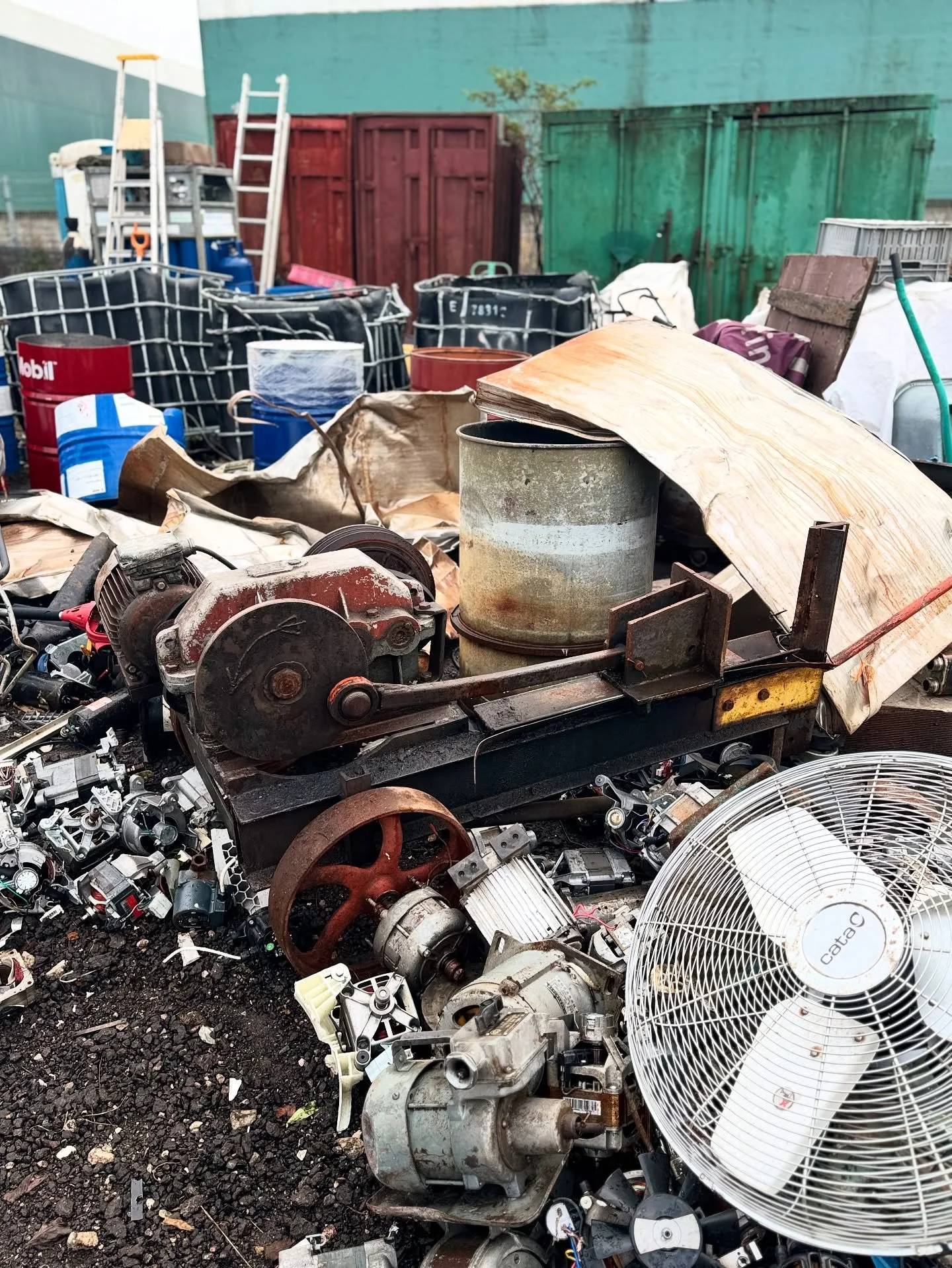 Mis arvad, mis on Metallieksporti toodud?

Metallieksport O&Uuml; &ndash; alates kogumisest ja &auml;raveost kuni konteinerite rendi ja metallkonstruktsioonide demonteerimiseni. 

K&uuml;si pakkumist: info@metallieksport.ee v&otilde;i helista +372 53