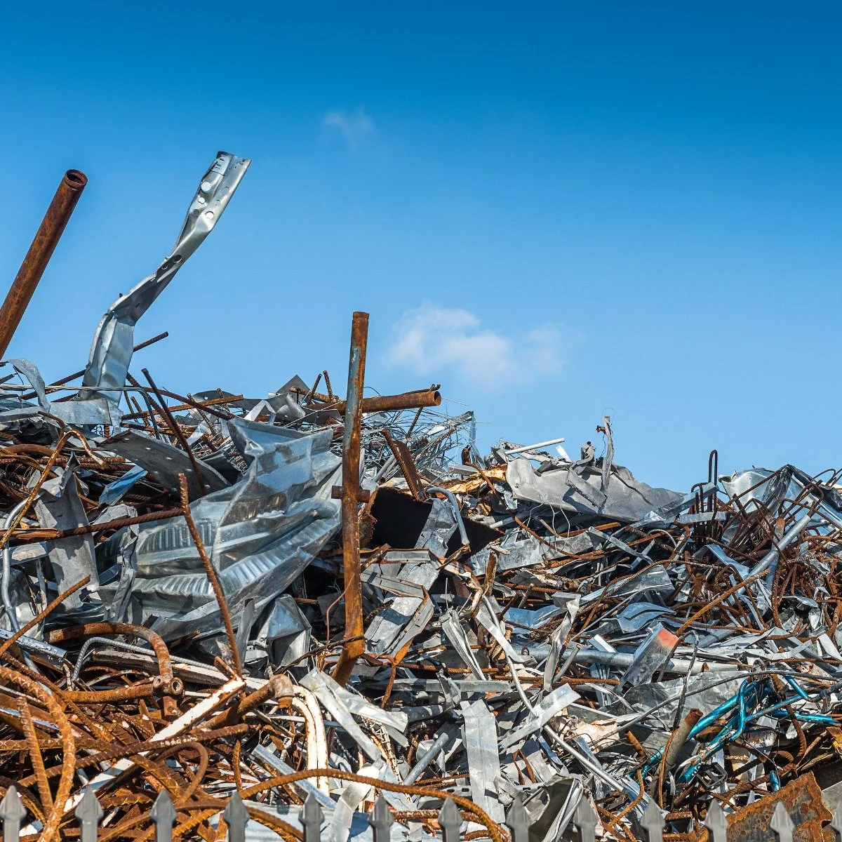 Lehed langevad, p&auml;evad l&uuml;henevad &ndash; ja paljudes ettev&otilde;tetes seatakse fookus sisemisele korrale. See on parim hetk v&otilde;tta kasutusele uued lahendused.

Kui vajad abi - v&otilde;ta &uuml;hendust 📞 +372 530 69000 v&otilde;i i