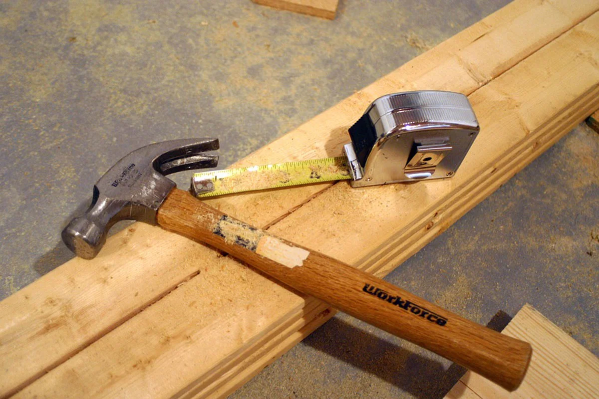 maplewoodshop bench.jpg