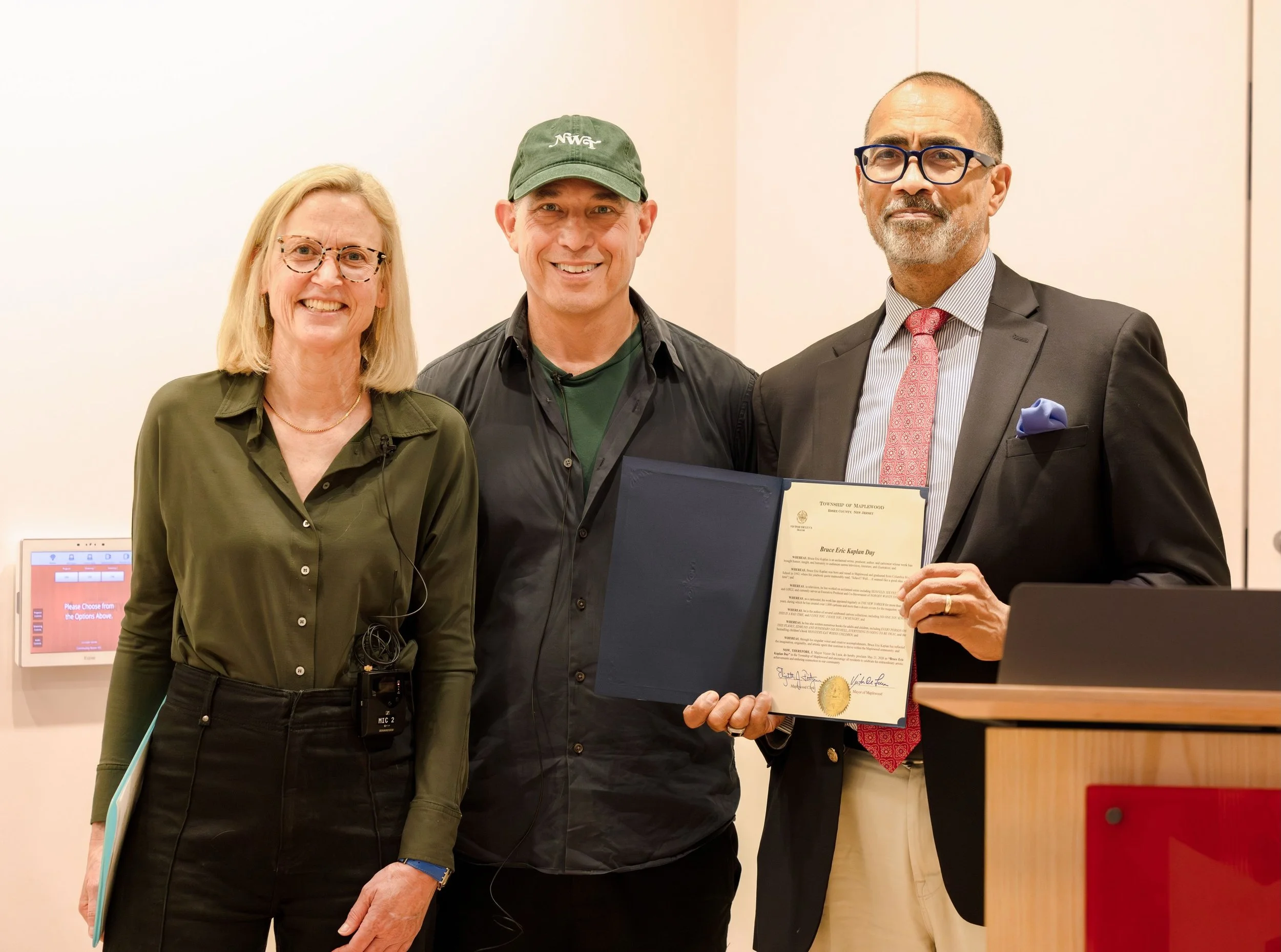 A huge round of applause for Maplewood&rsquo;s own Bruce Eric Kaplan, who received the 2026 Maplewood Literary Award at the Library on May 21st for his work as a cartoonist, filmmaker, and writer of books &amp; screenplays 👏🏼👏🏼👏🏼 Bruce delighte