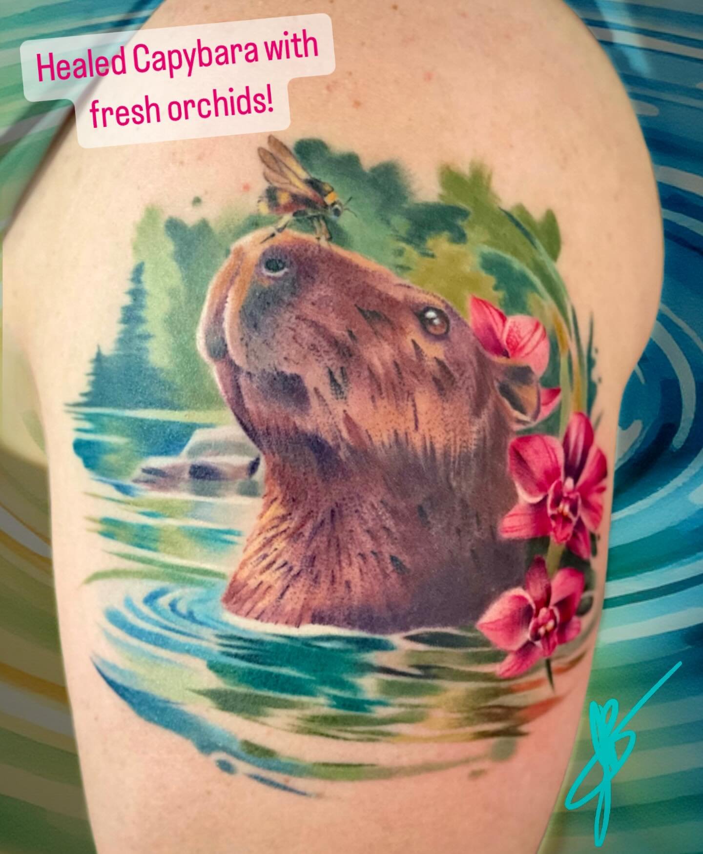 We finished the capybara tattoo by adding pink orchids, isn't it sweet?!