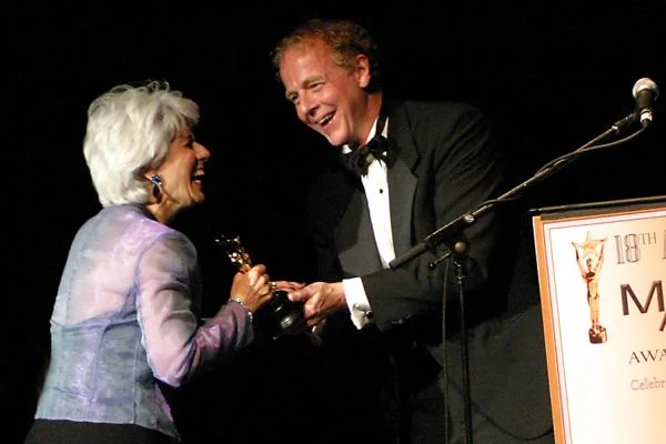 2004MACAwards154-1-vi[1].jpg