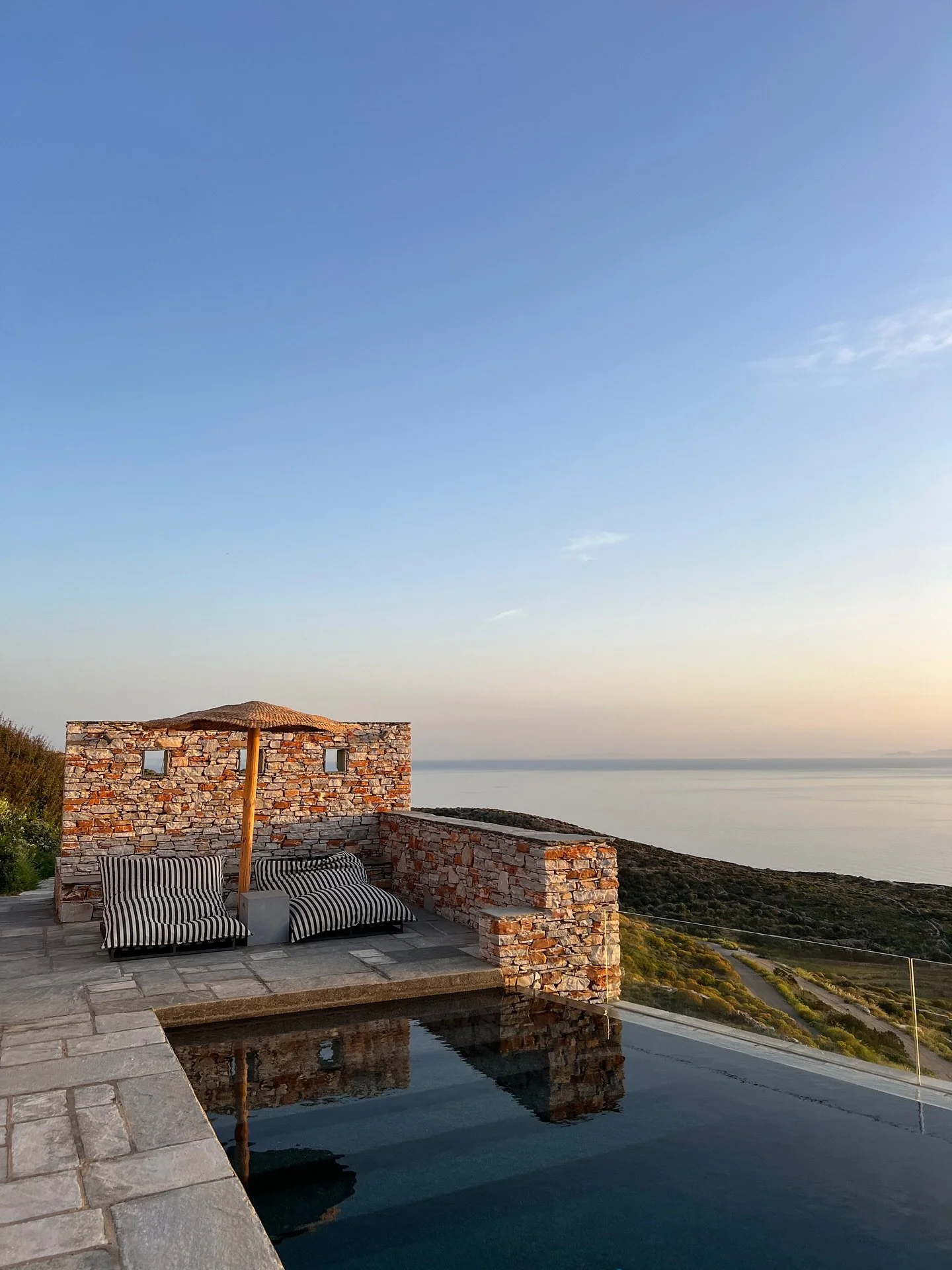 GUIDE TO SIFNOS 🧿

My favorite Greek island &ndash; a true gem known for its incredible food scene, picturesque white chapels, and breathtaking hikes. From stylish restaurants to humble family-run tavernas, long hikes through wild landscapes to morn