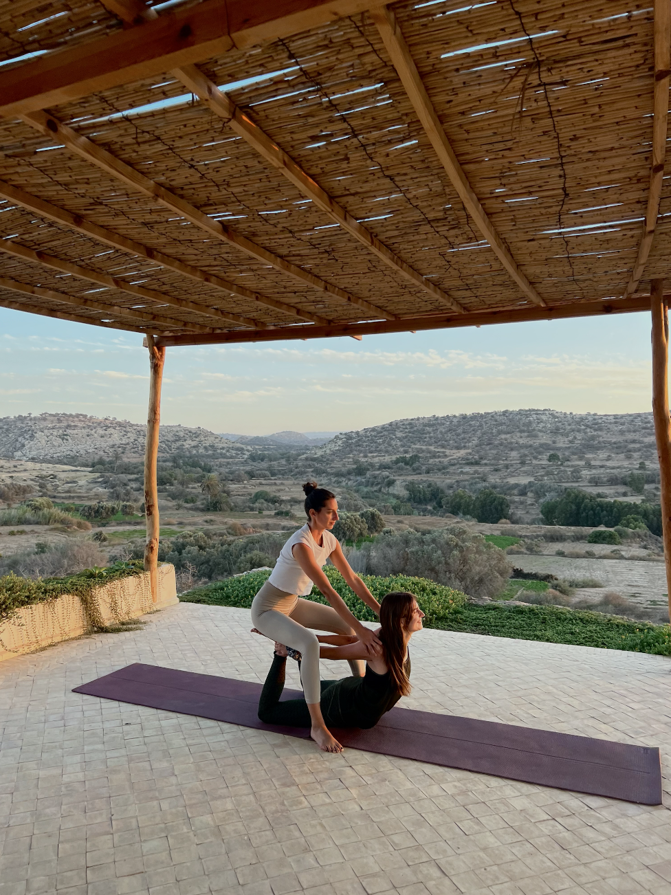 Yoga avec Lisa  Donnadieu Maroc 18.png