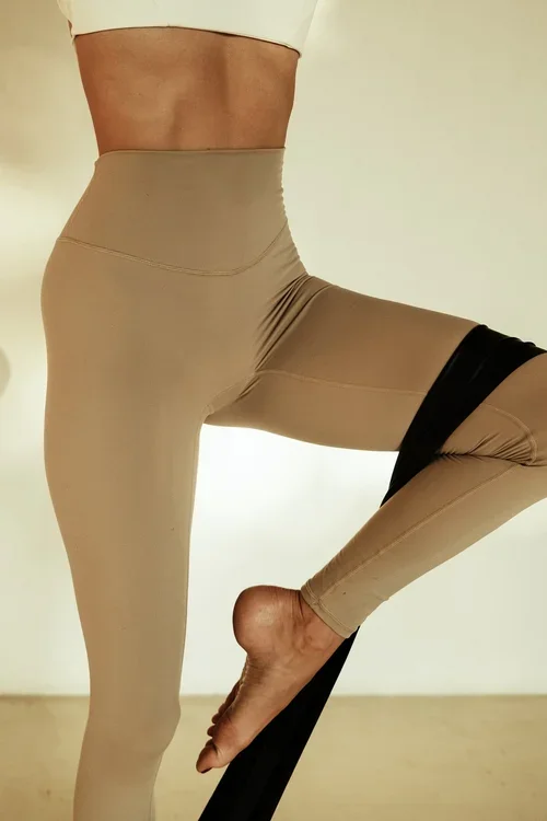 Lisa Donnadieu Yoga.webp