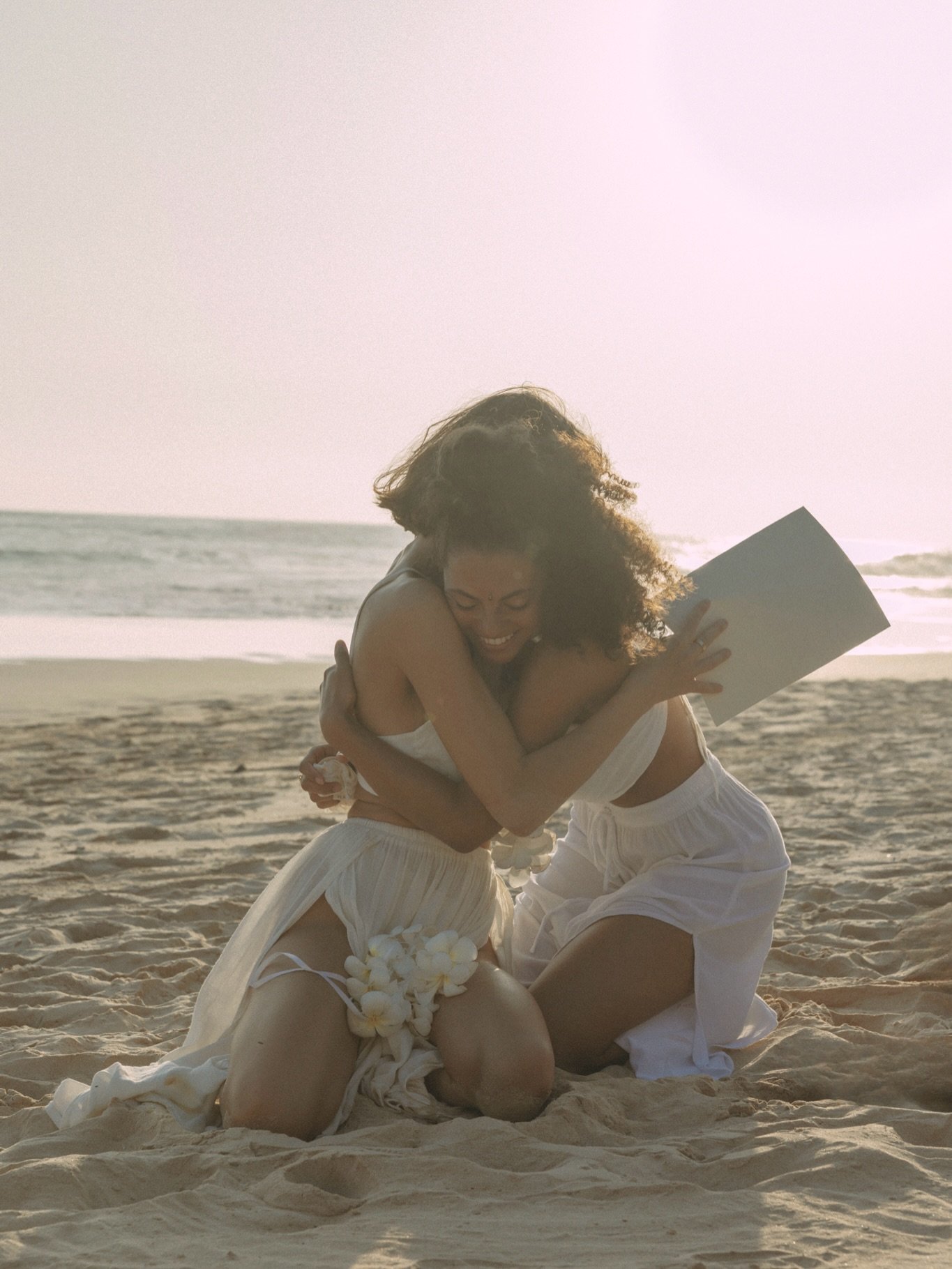 F&eacute;licitations aux dipl&ocirc;m&eacute;s du 200h @nidhyanayoga 🎓&hearts;️

Des semaines d&rsquo;apprentissage, de pratique, de questionnements, de rires, parfois de doutes&hellip; et surtout beaucoup de transformation.

Voir chacun trouver sa 