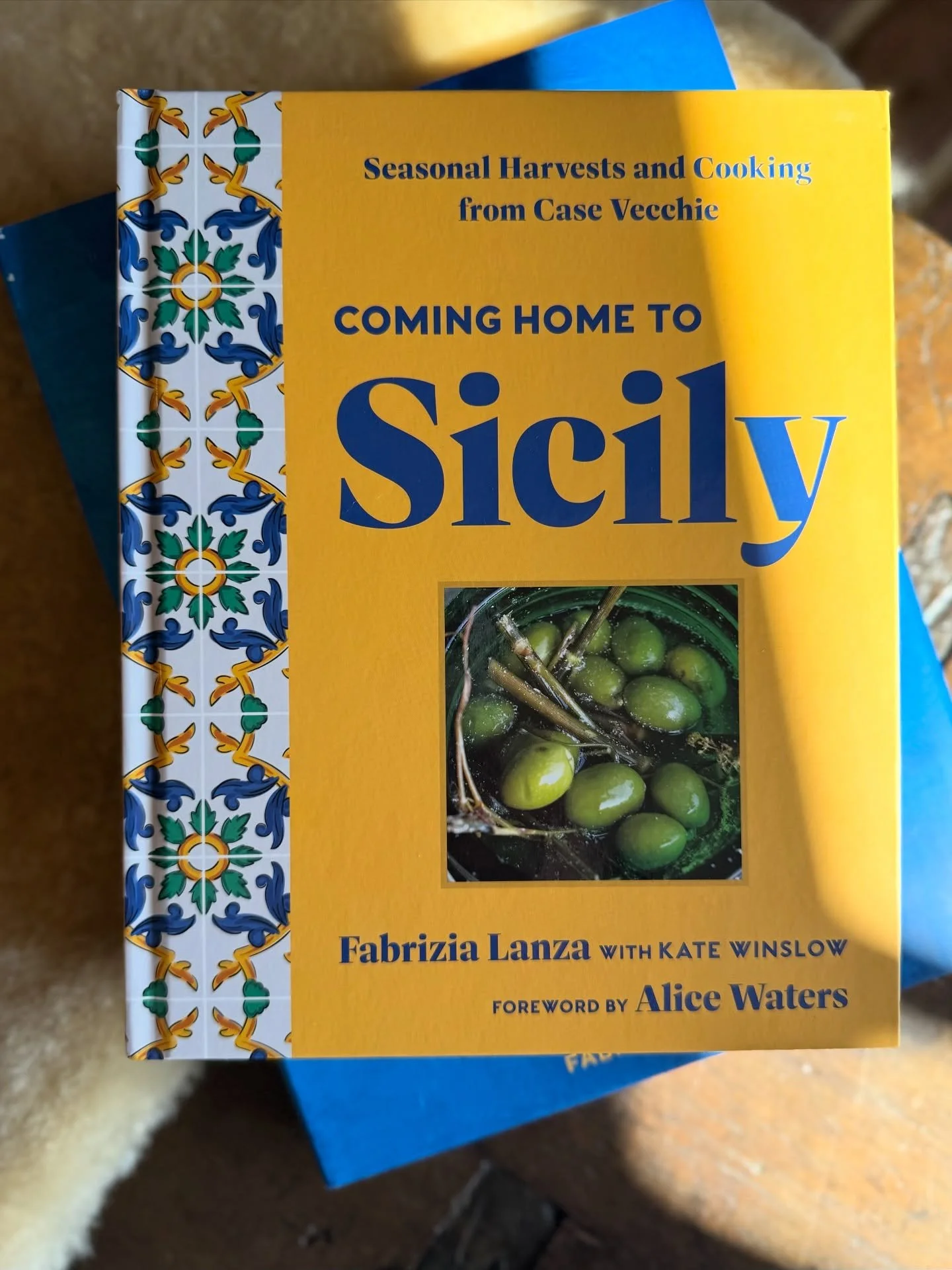 New arrivals 📕 Two beautiful cook books highlighting the beauty of Sicily. 

The Food Of Sicily by Fabrizia Lanza contains recipes that are quintessential Sicilian&mdash;that is the culmination of intersecting cultures that have influenced Sicilian 