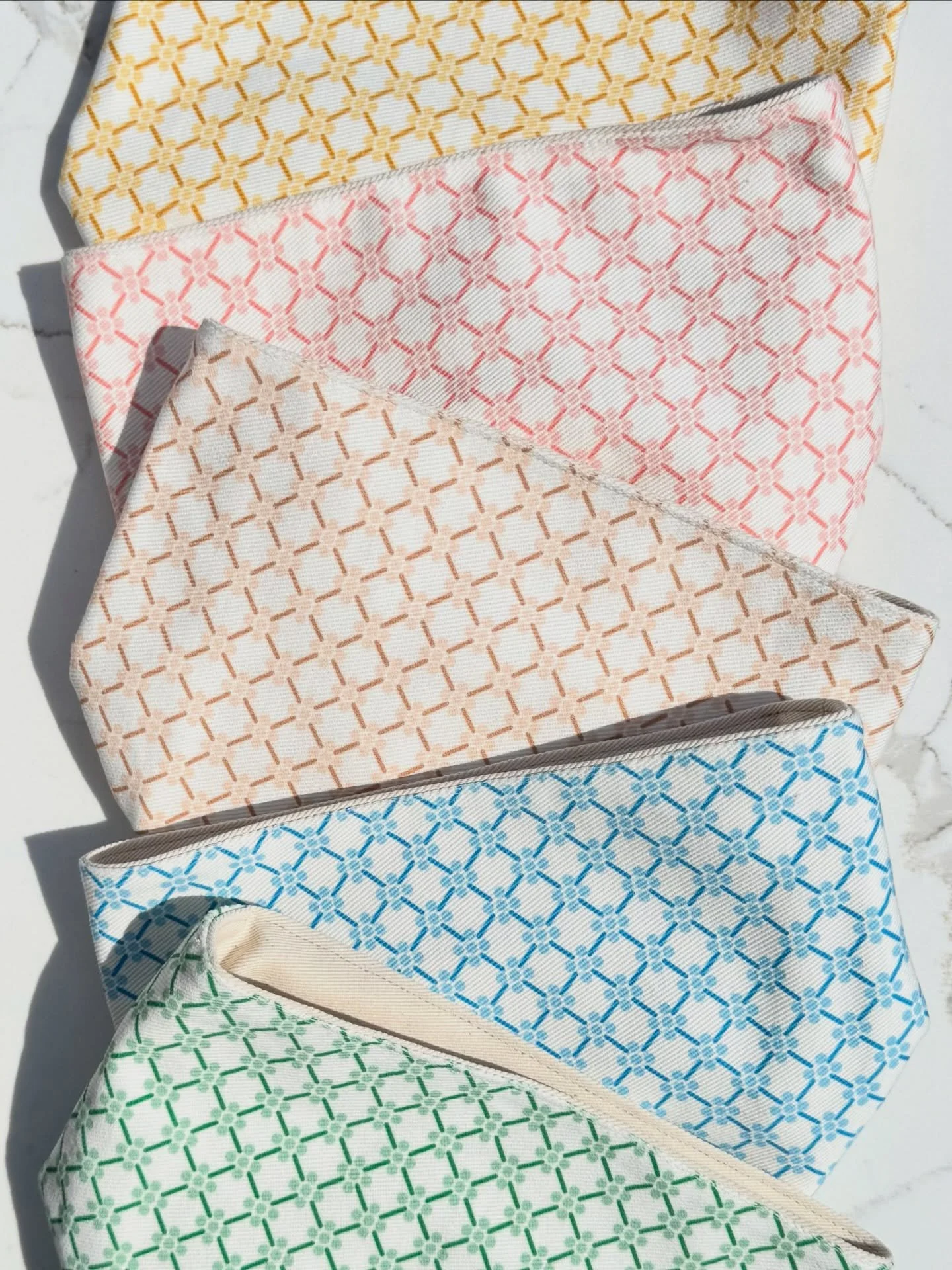 Our maiolica baskets have just arrived from @elena_scarlata_studio and we love the array of colors in our collection, especially the newest neutral in naturale. 🧺🤍 perfect for Mother&rsquo;s Day and beyond. 

#ASicilianExperience #Maiolica #Cestini