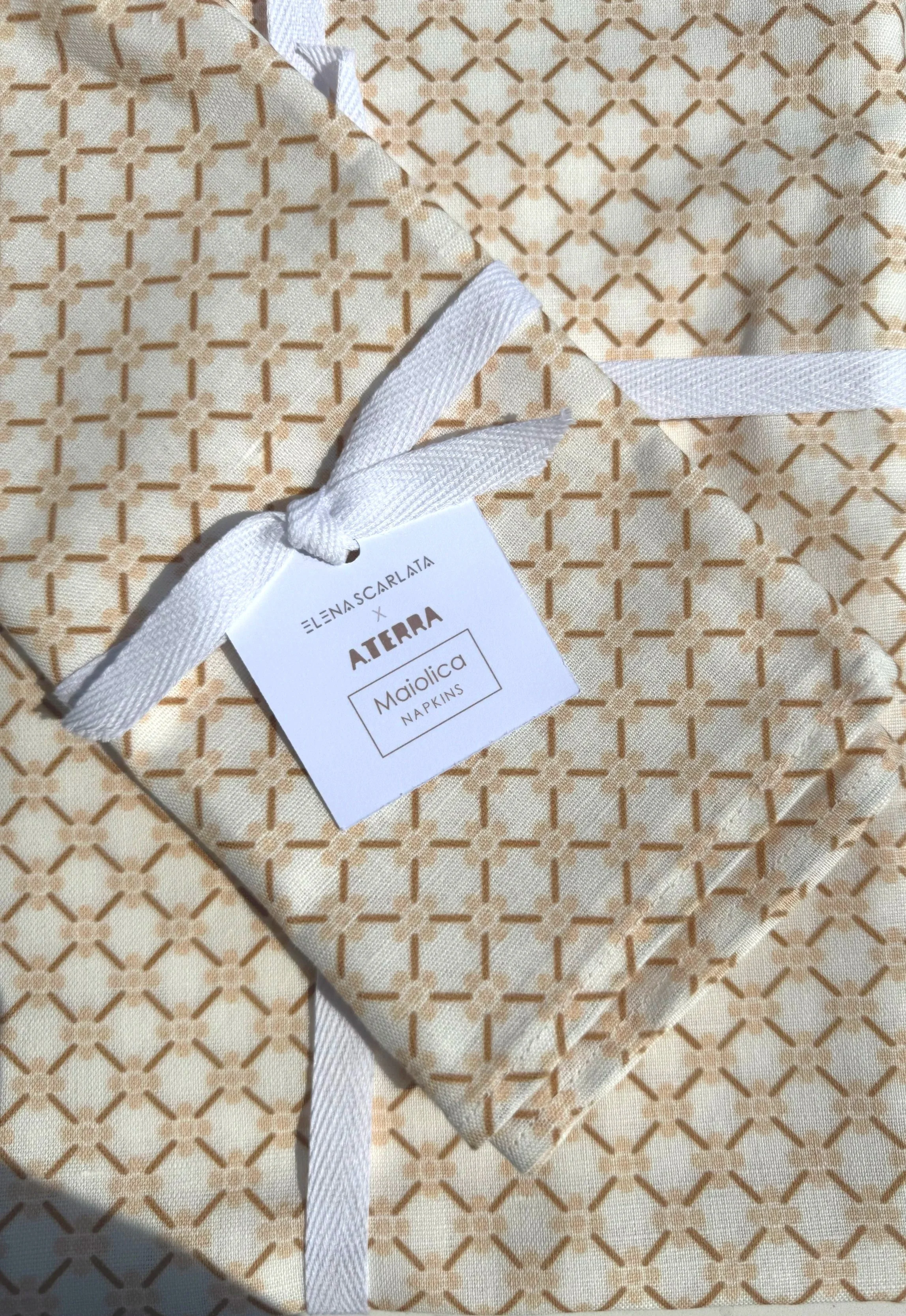 Maiolica Linen and Cotton Blend Napkin in Natural