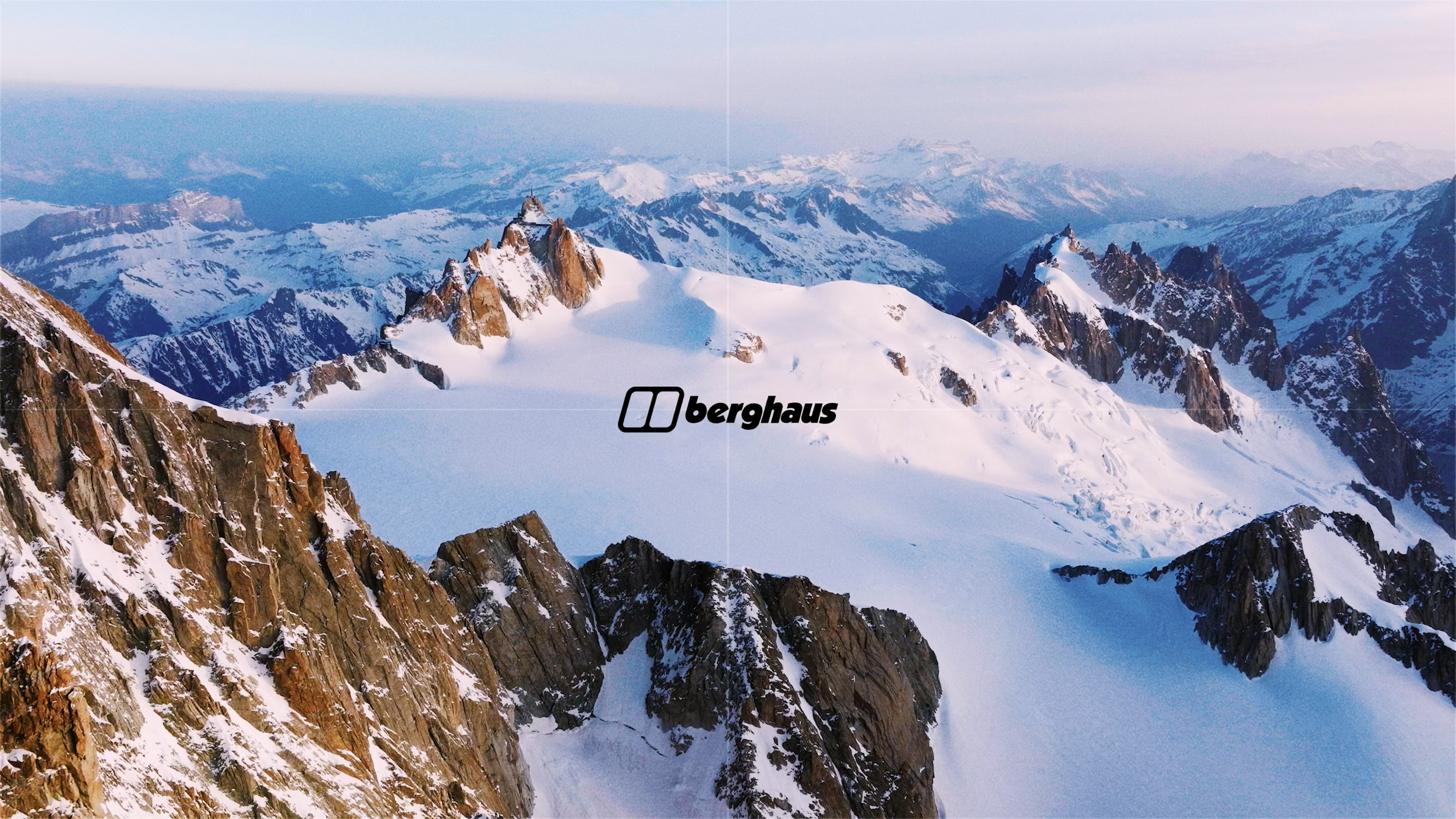 Berghuas Still 1.png