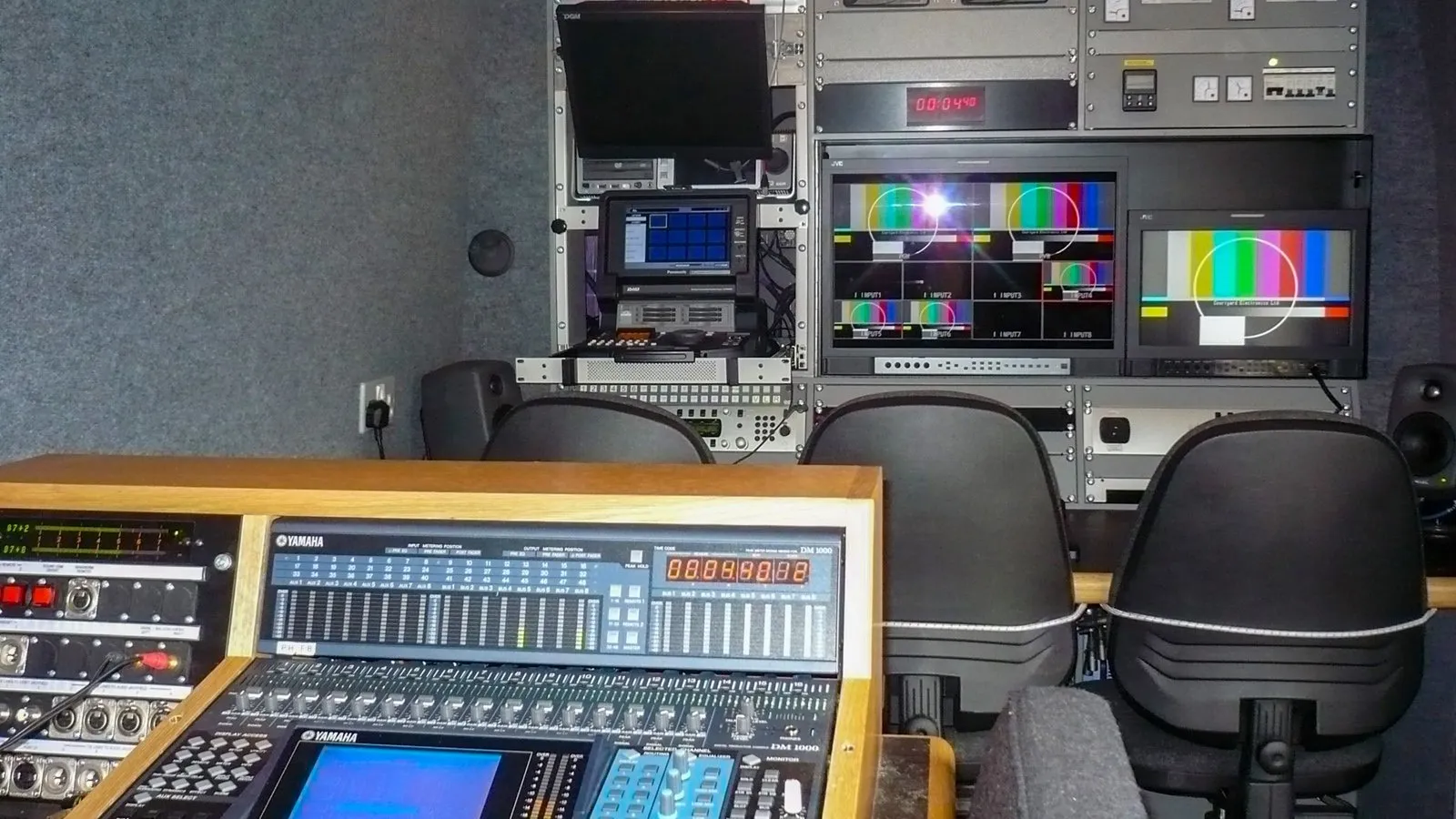 Ref_828_8-CAMERA-HD-TRUCK-04.png