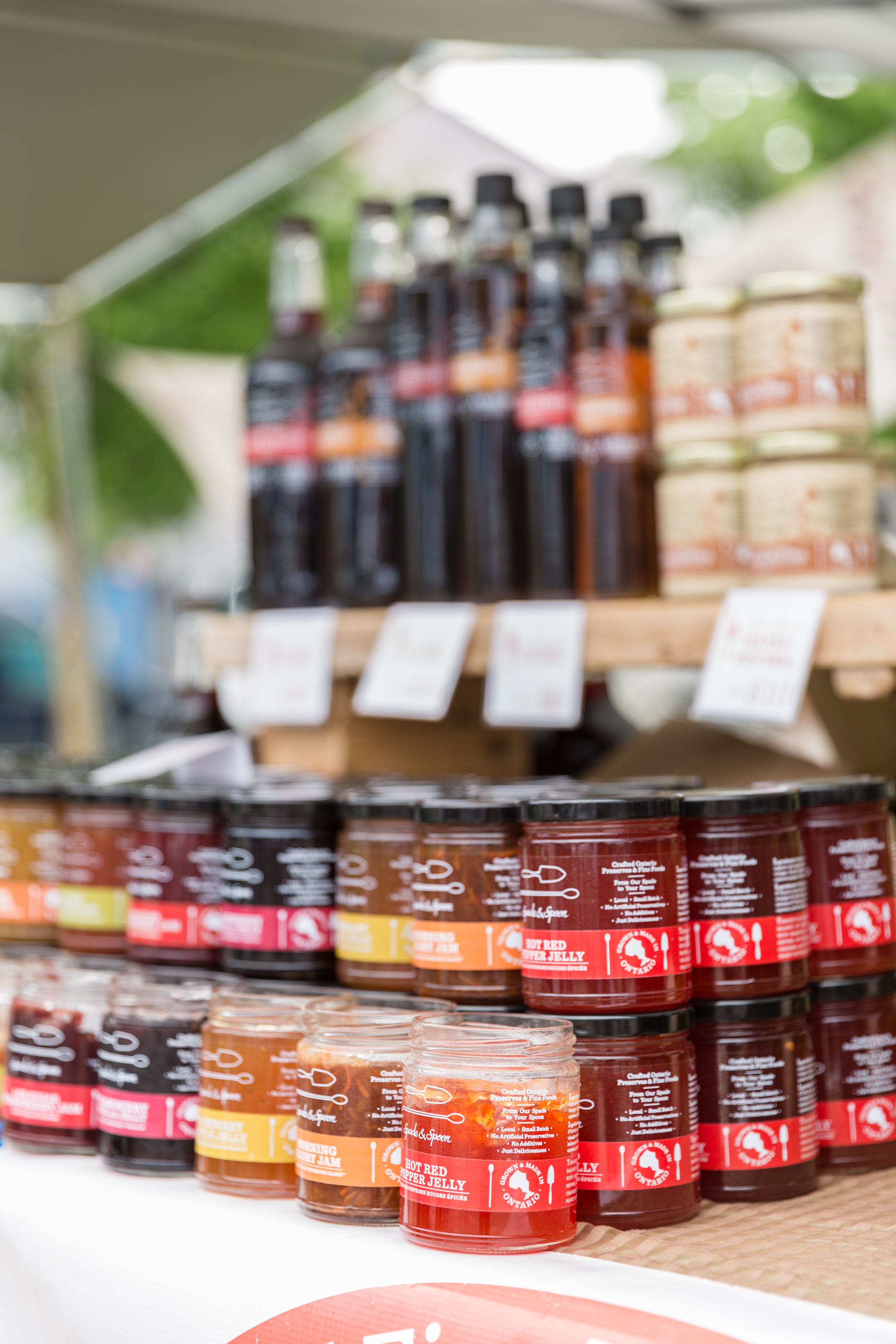 Spade and Spoon creates jams & jellies, relishes & chutneys, pickles, ferments and maple syrup. Most ingredients are grown on their farm.