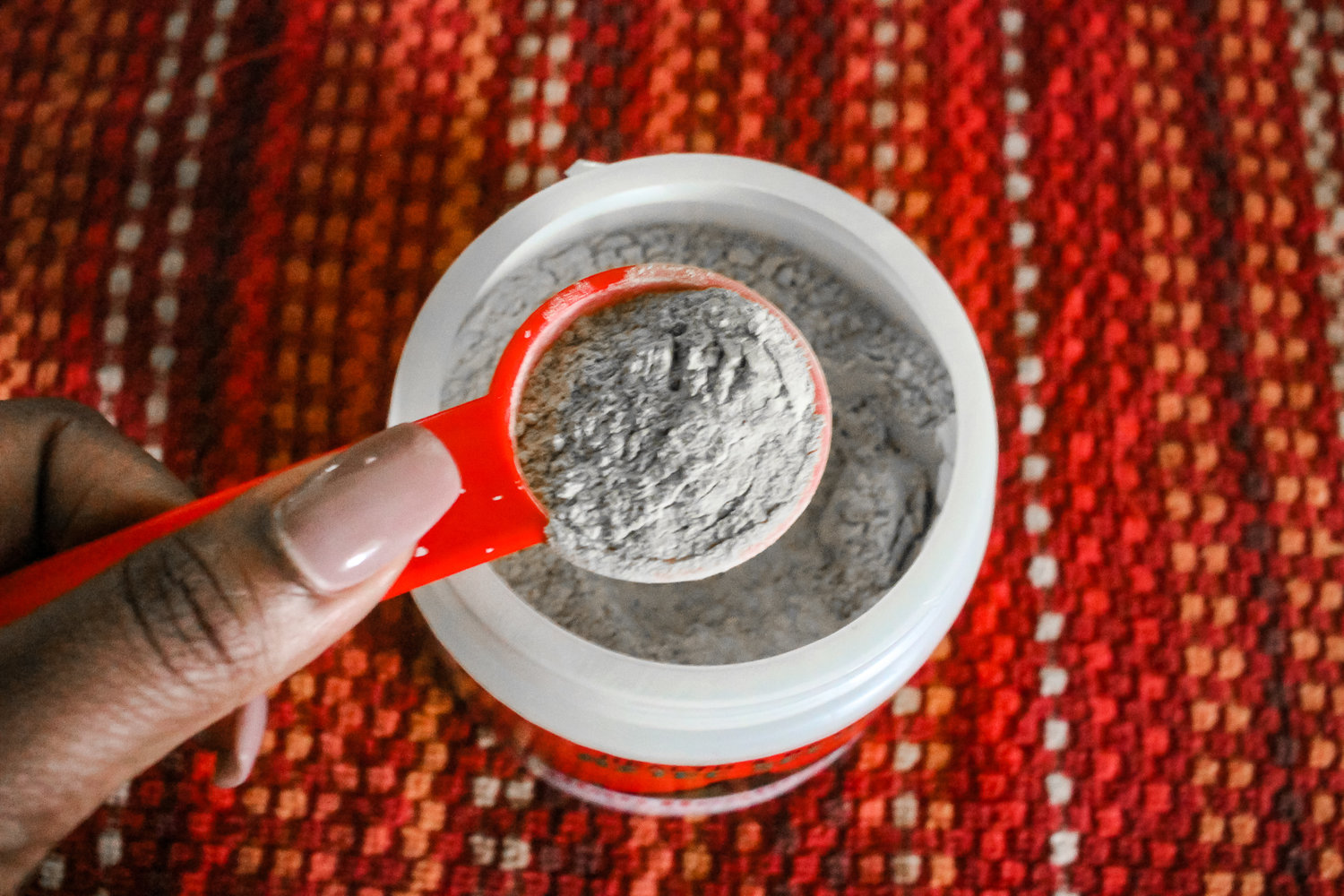 Aztec Secret Indian Healing Clay Review | The beauty community has been hype about this clay mask for years. So I decided to try it out. Read more on the blog.