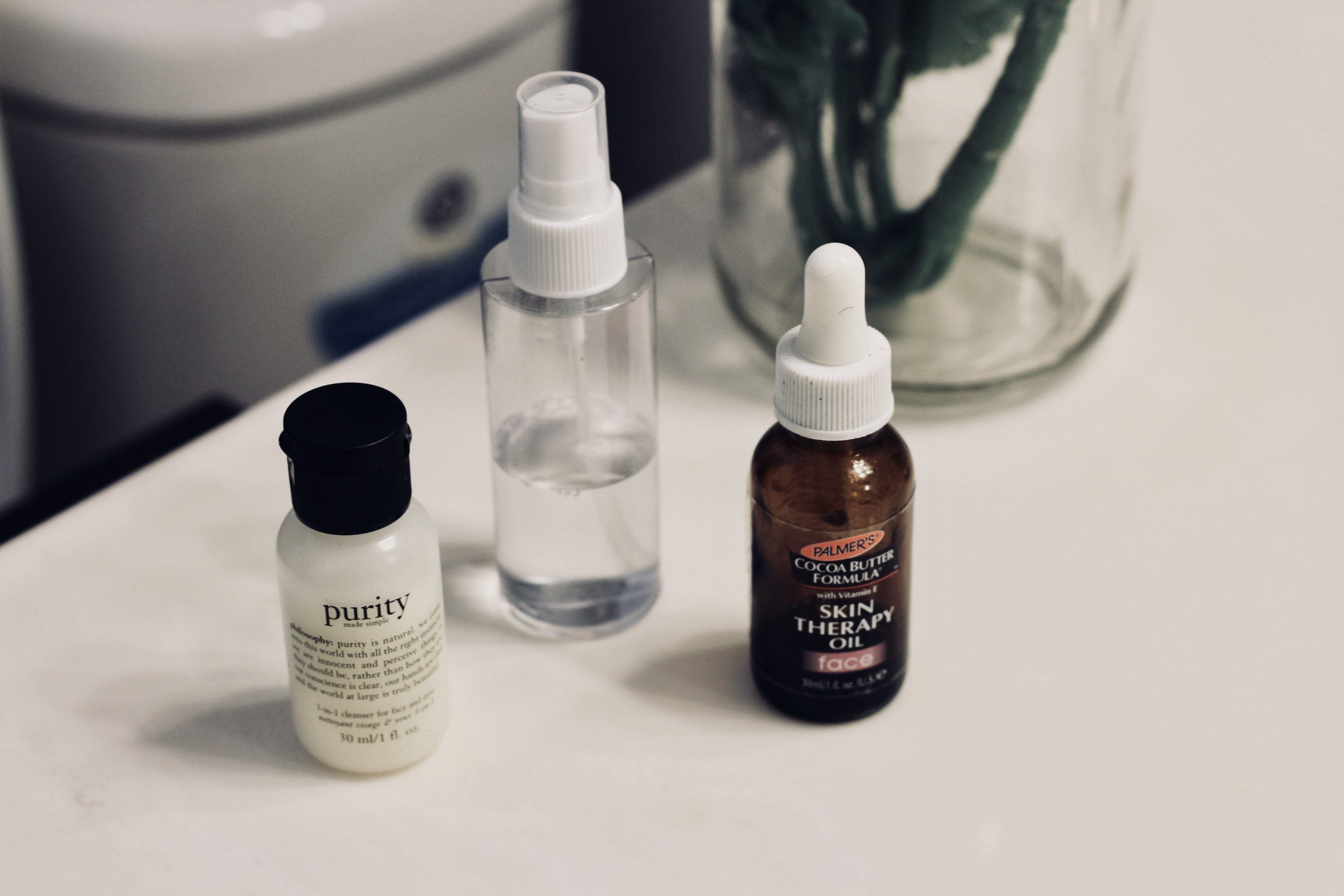 Skincare Routine for Dark Spots & Hyperpigmentation | A simplified three step skincare routine for dark spots & post-inflammatory hyperpigmentation. Read more on the blog.