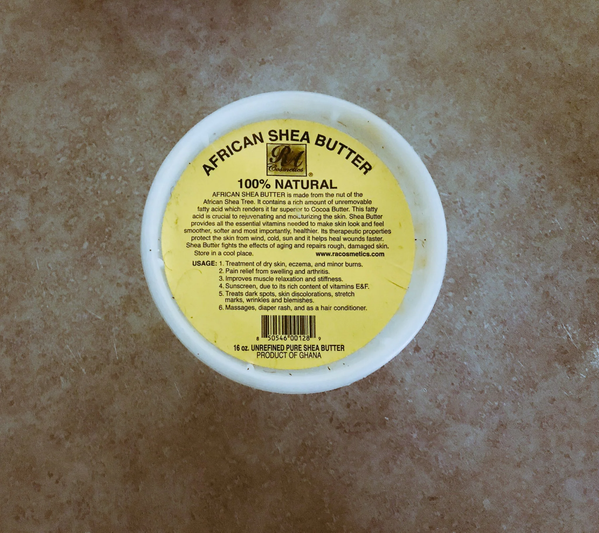 Top 3 Benefits of Using Shea Butter | Beauty plays a big role in my life. I’m constantly trying new products, new routines and regimens and changing them quite often. That being said, I wanted to share with you one of my staple products for my hair and skin: Shea Butter!