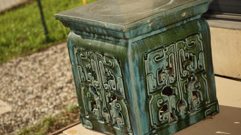 DSC01660 stool.jpg