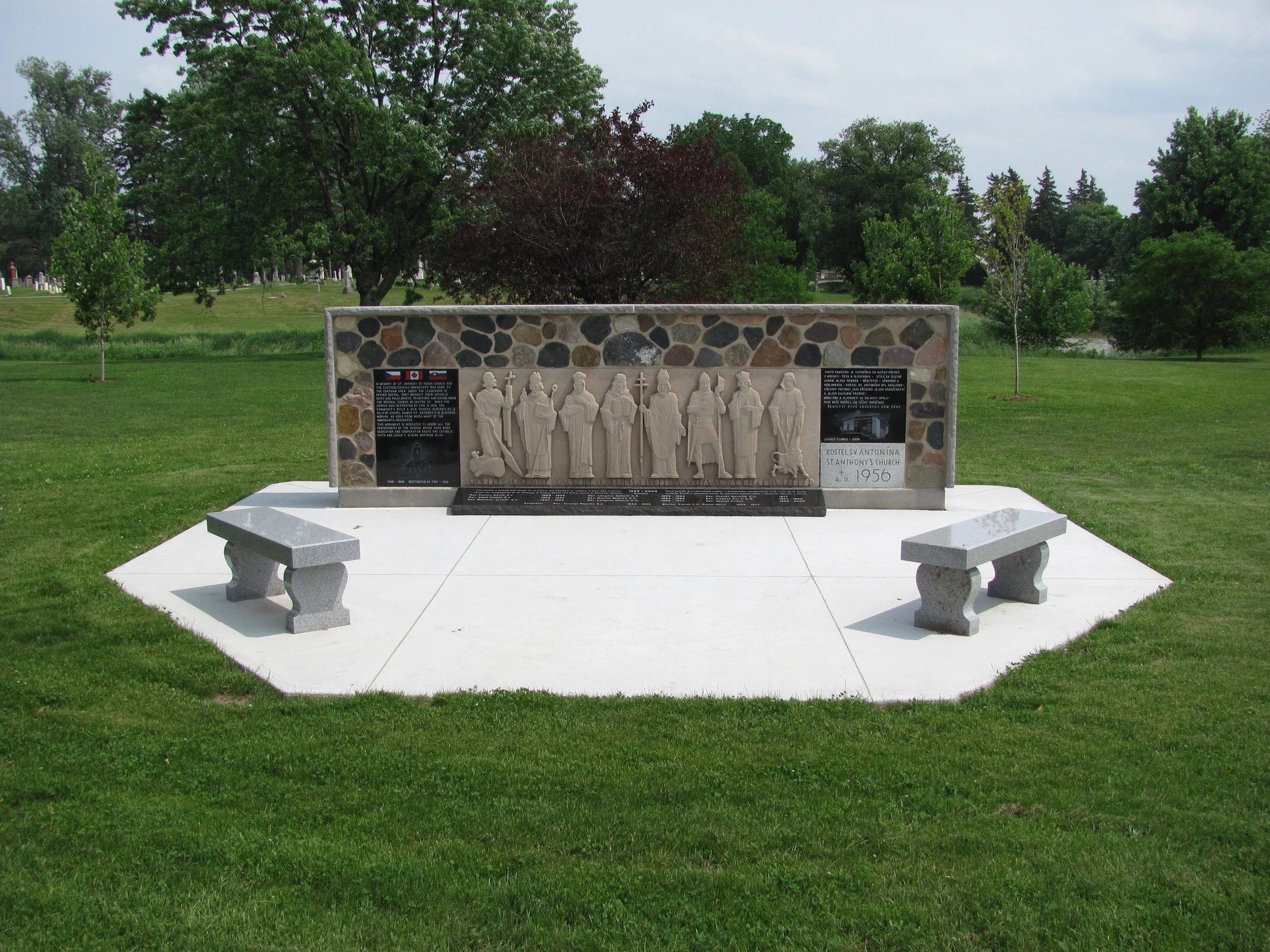 Chatham Cemetary Memorial 4.JPG