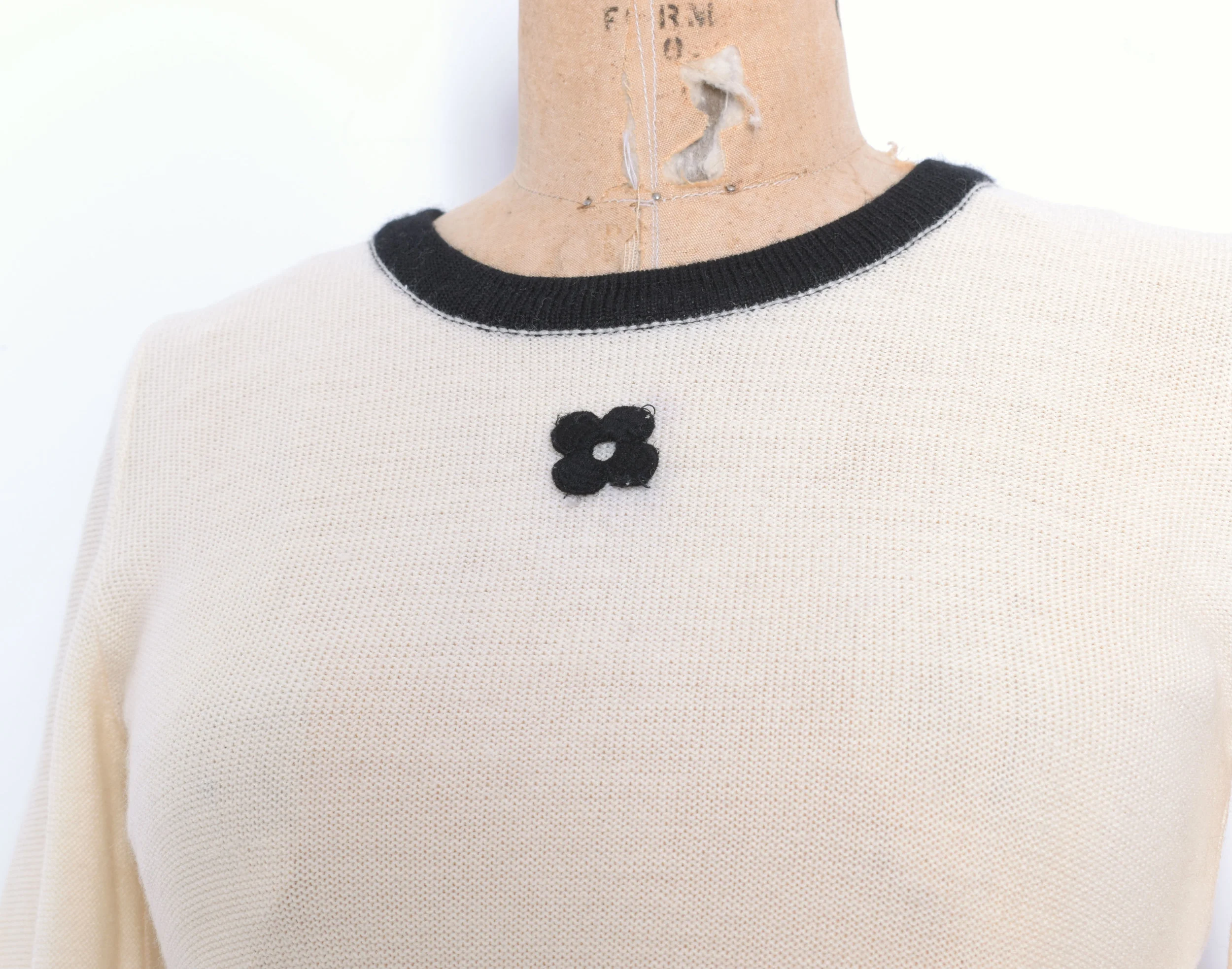 60s ungaro sweater2.jpg
