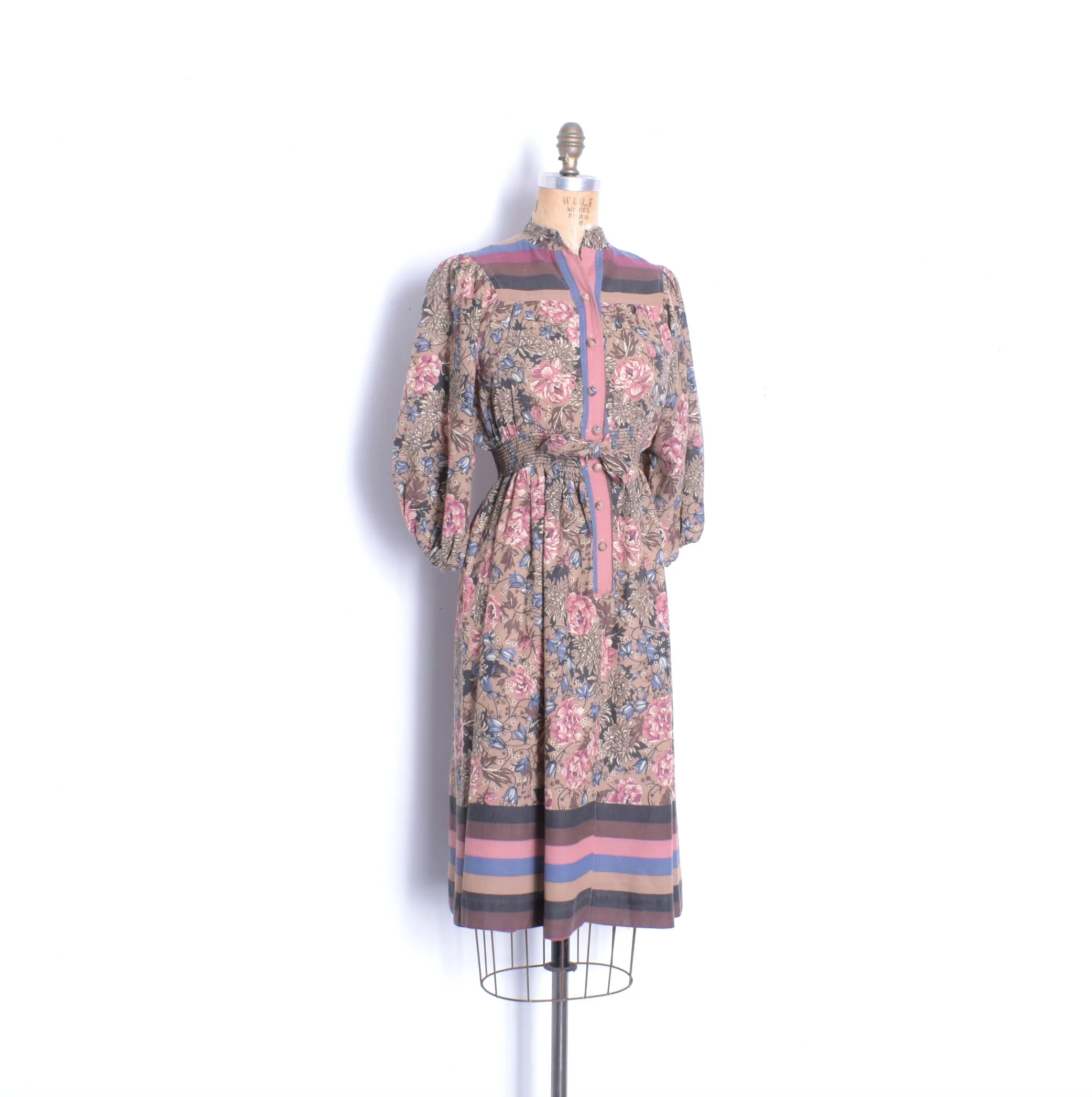 1970s floral dress1.jpg