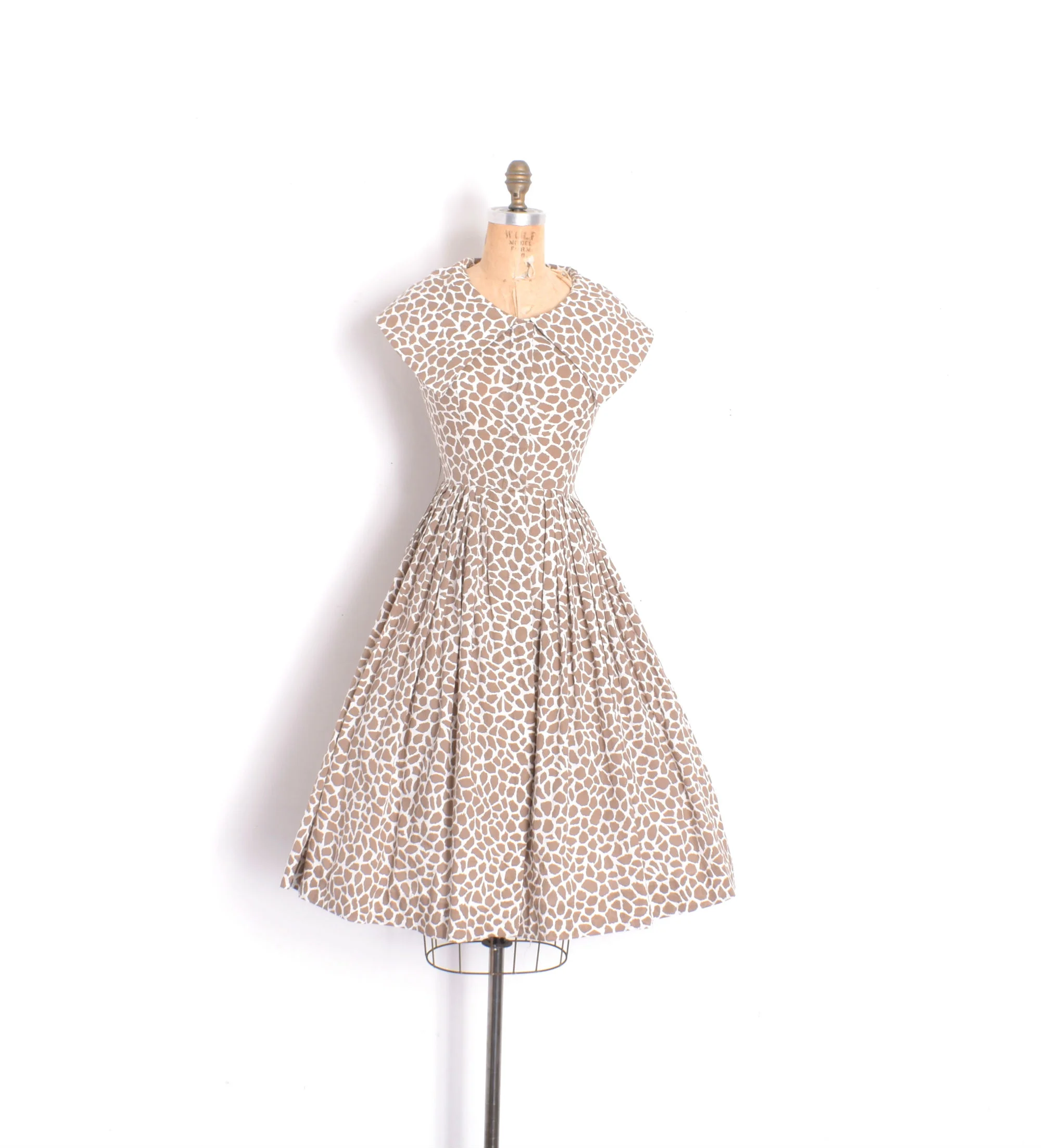 1950s giraffe print dress1.jpg