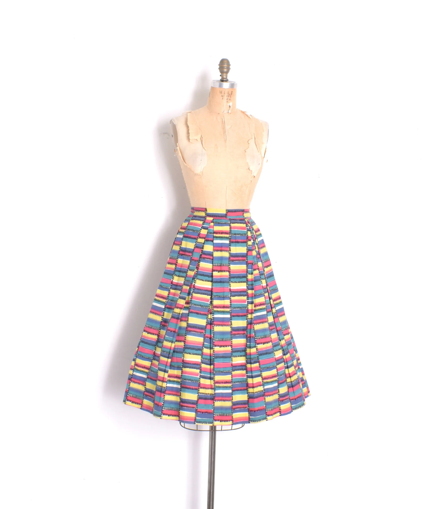 1950s rainbow skirt2.jpg