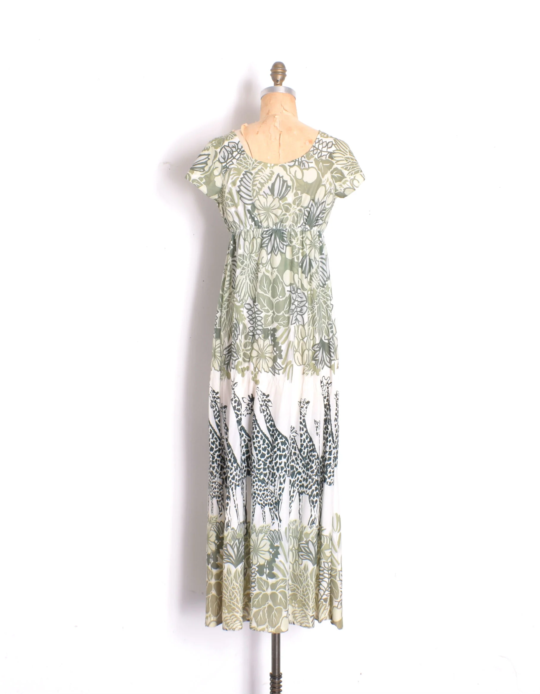 giraffe maxi.jpg