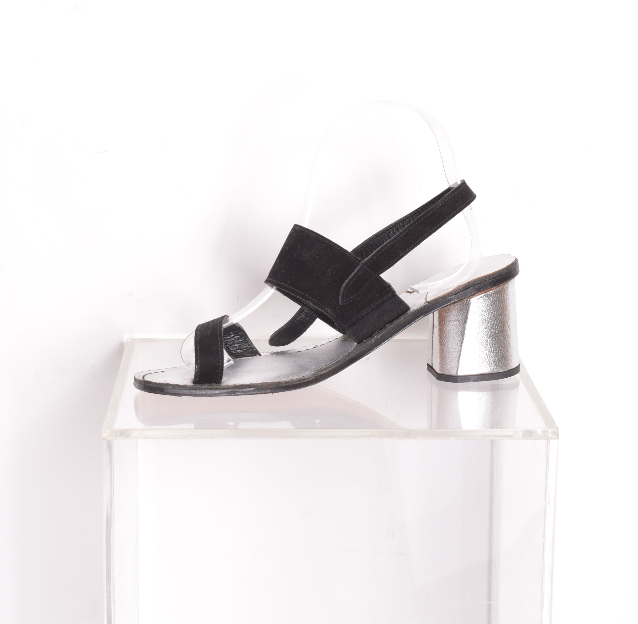 1960s sandals2.jpg