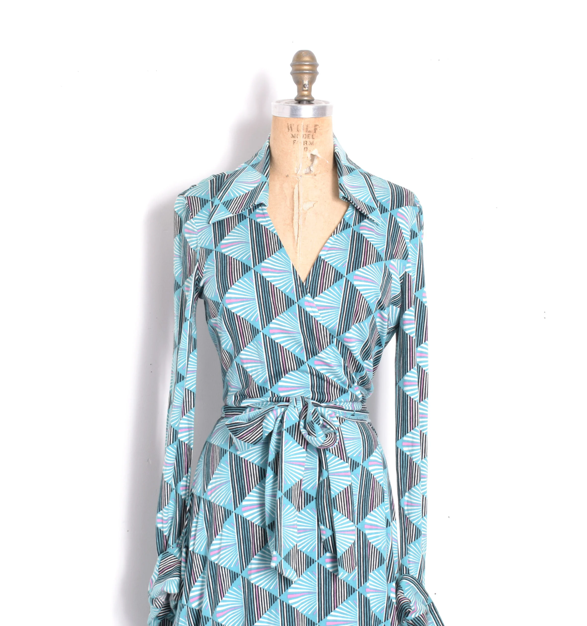 dvf wrap dress3.jpg