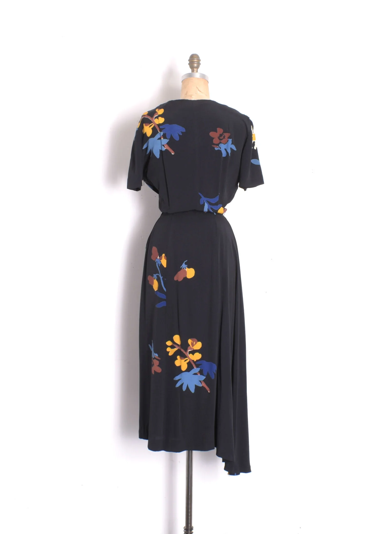 1940s floral rayon dress.jpg