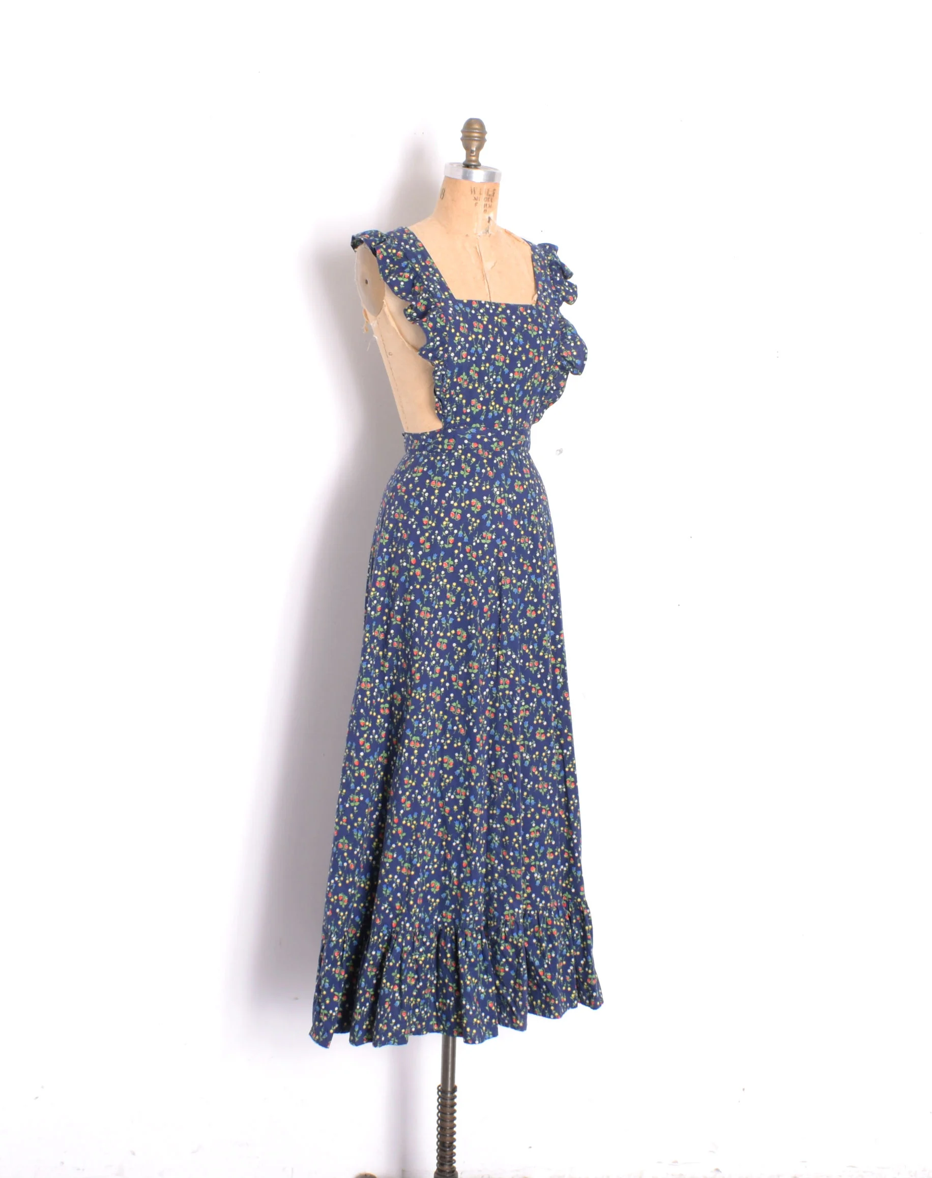 strawberry pinafore dress1.jpg