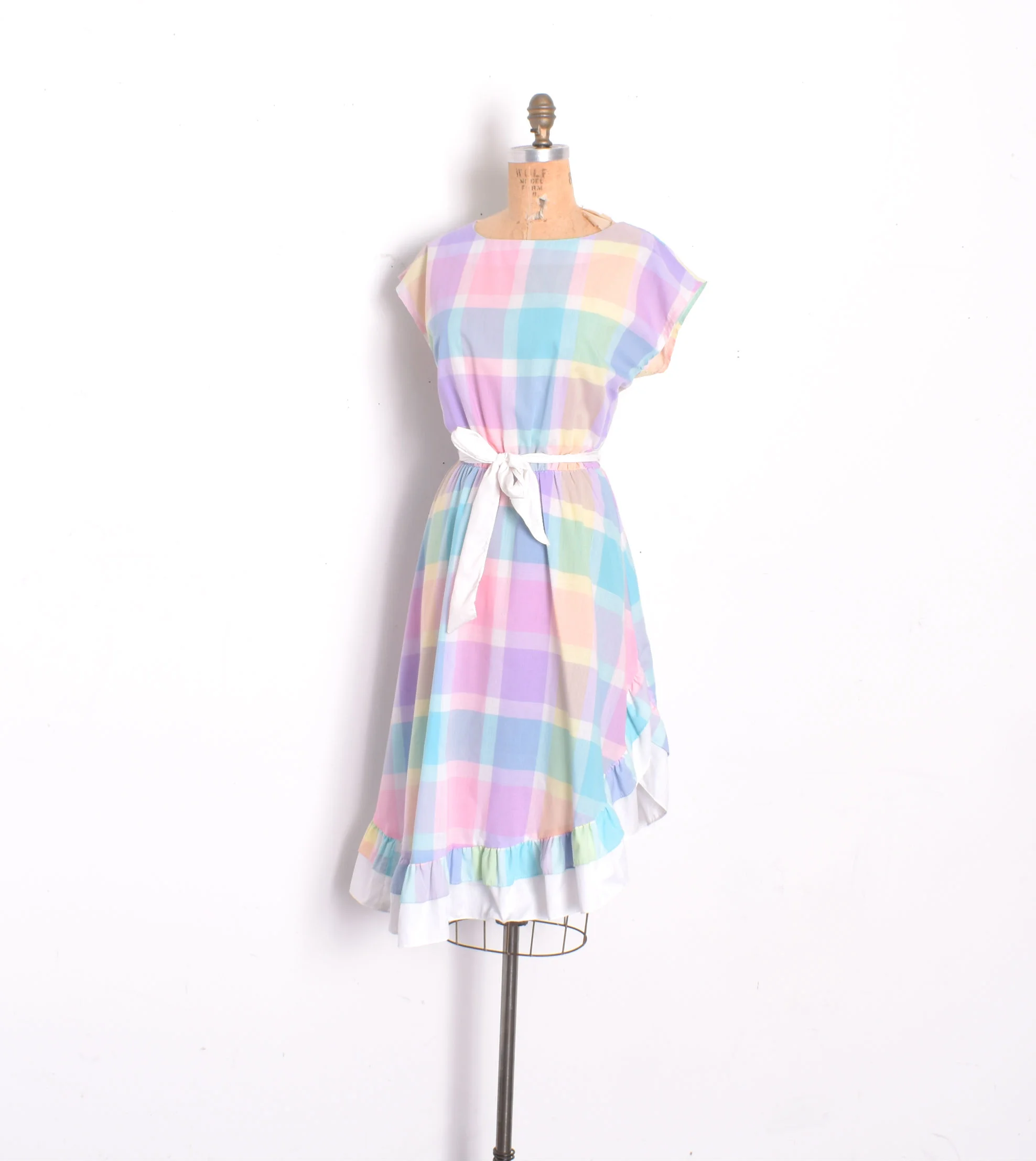 pastel plaid dress2.jpg
