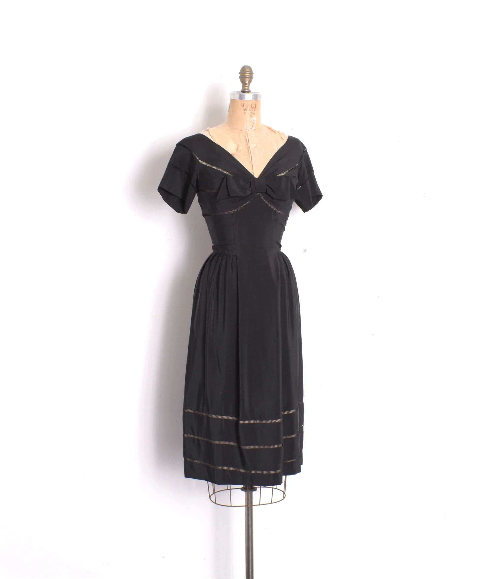 1950s ciicktail dress1.jpg
