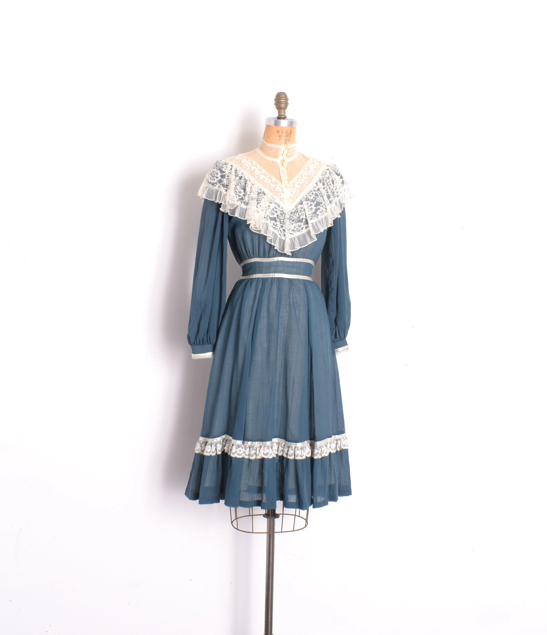 teal gunne sax dress1.jpg