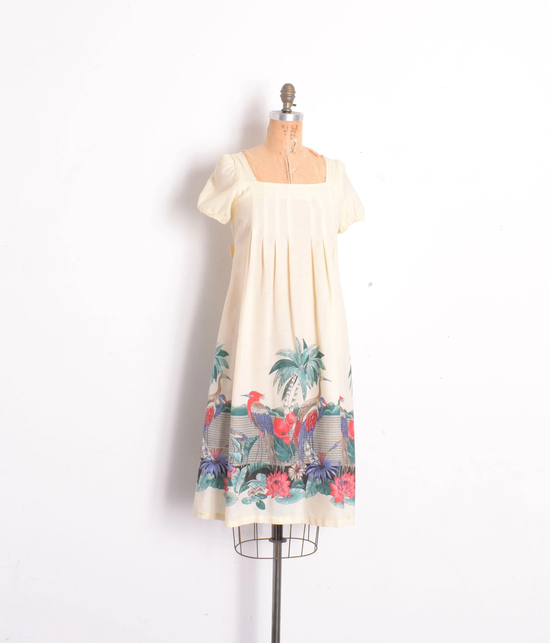1970s tropical dress1.jpg