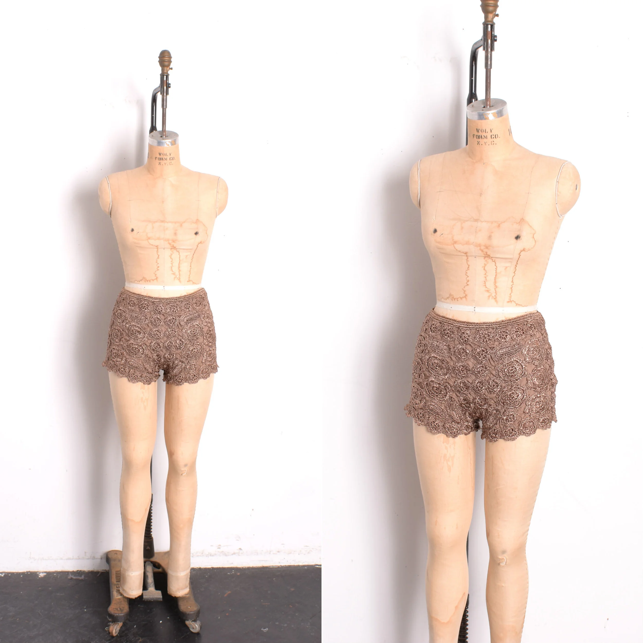 1960s Woven Raffia Short Shorts-small