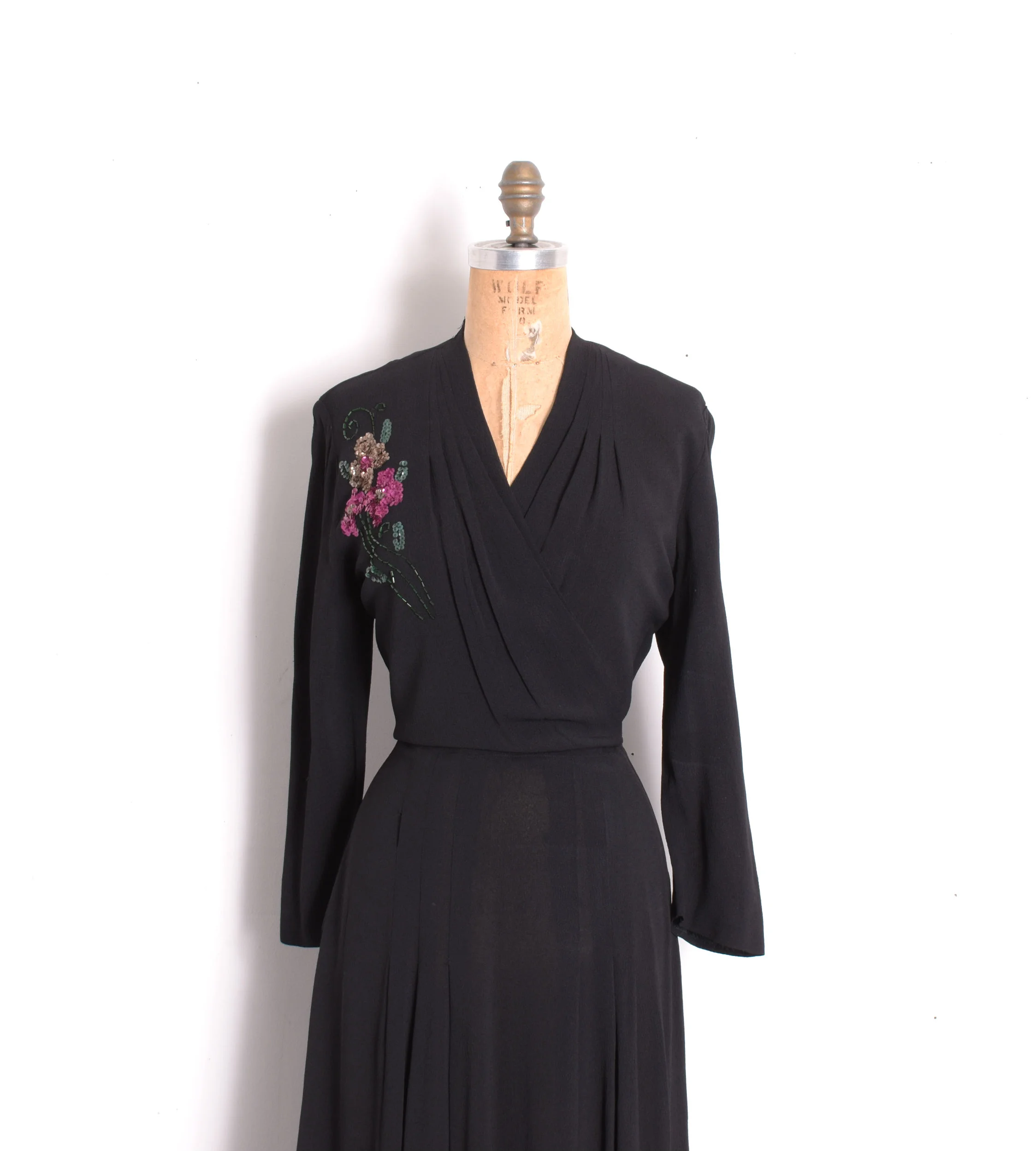 1940s sequined dress3.jpg