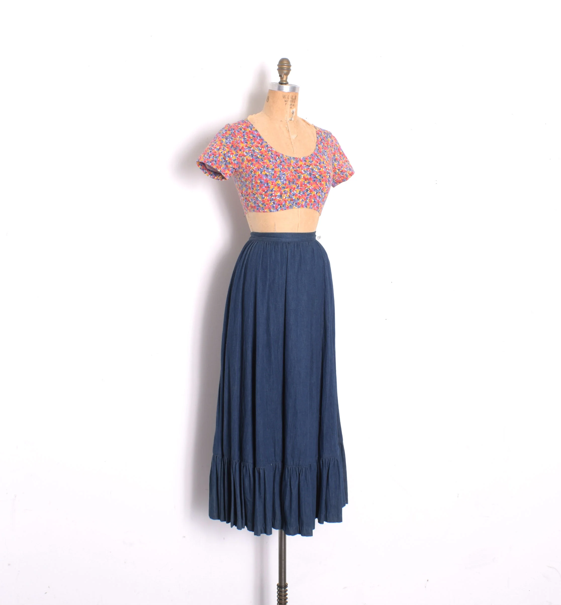 1980s denim skirt1.jpg