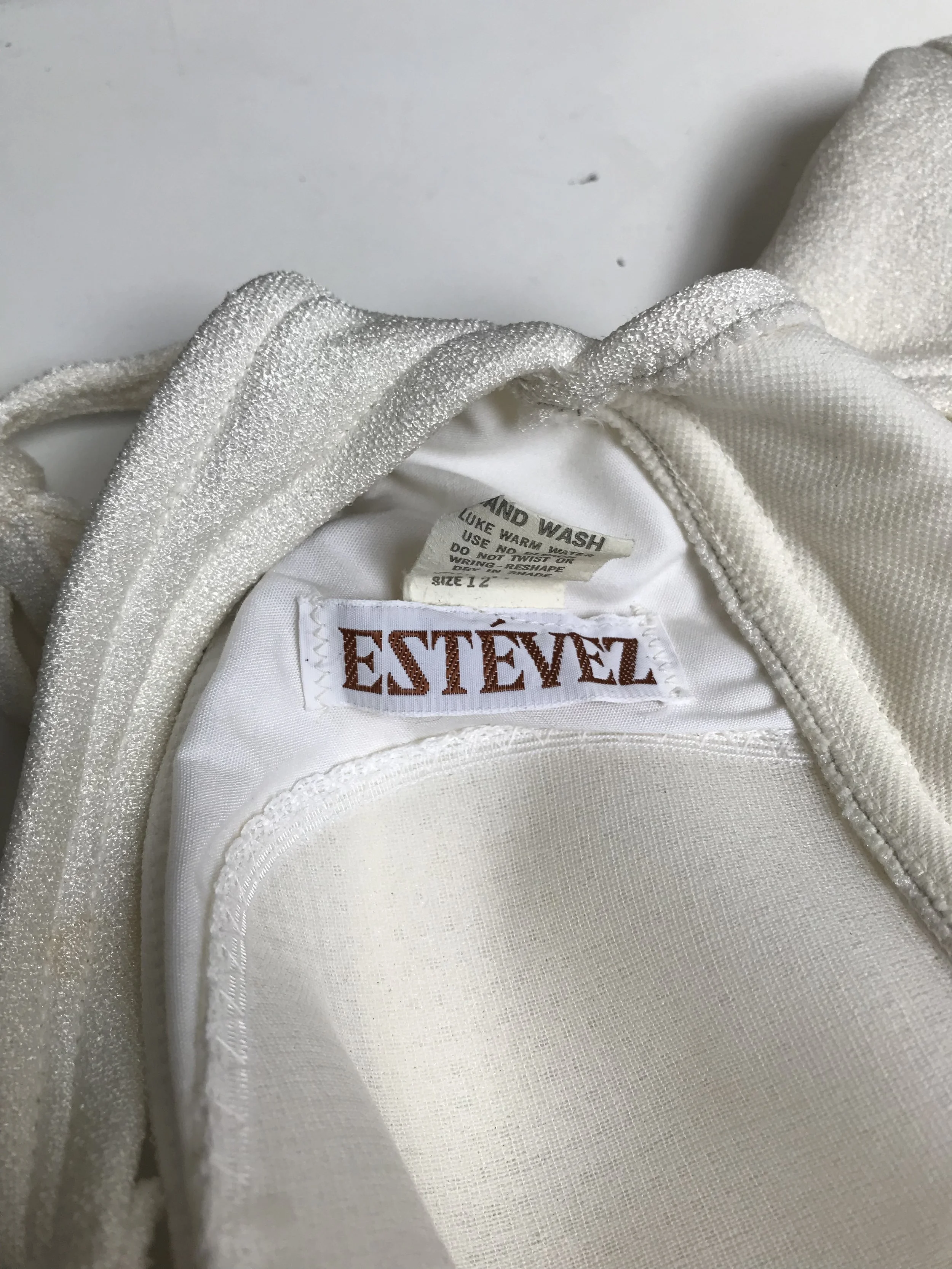 EA1F4DC1-6A84-4B87-A49E-E9CD3F95BE84