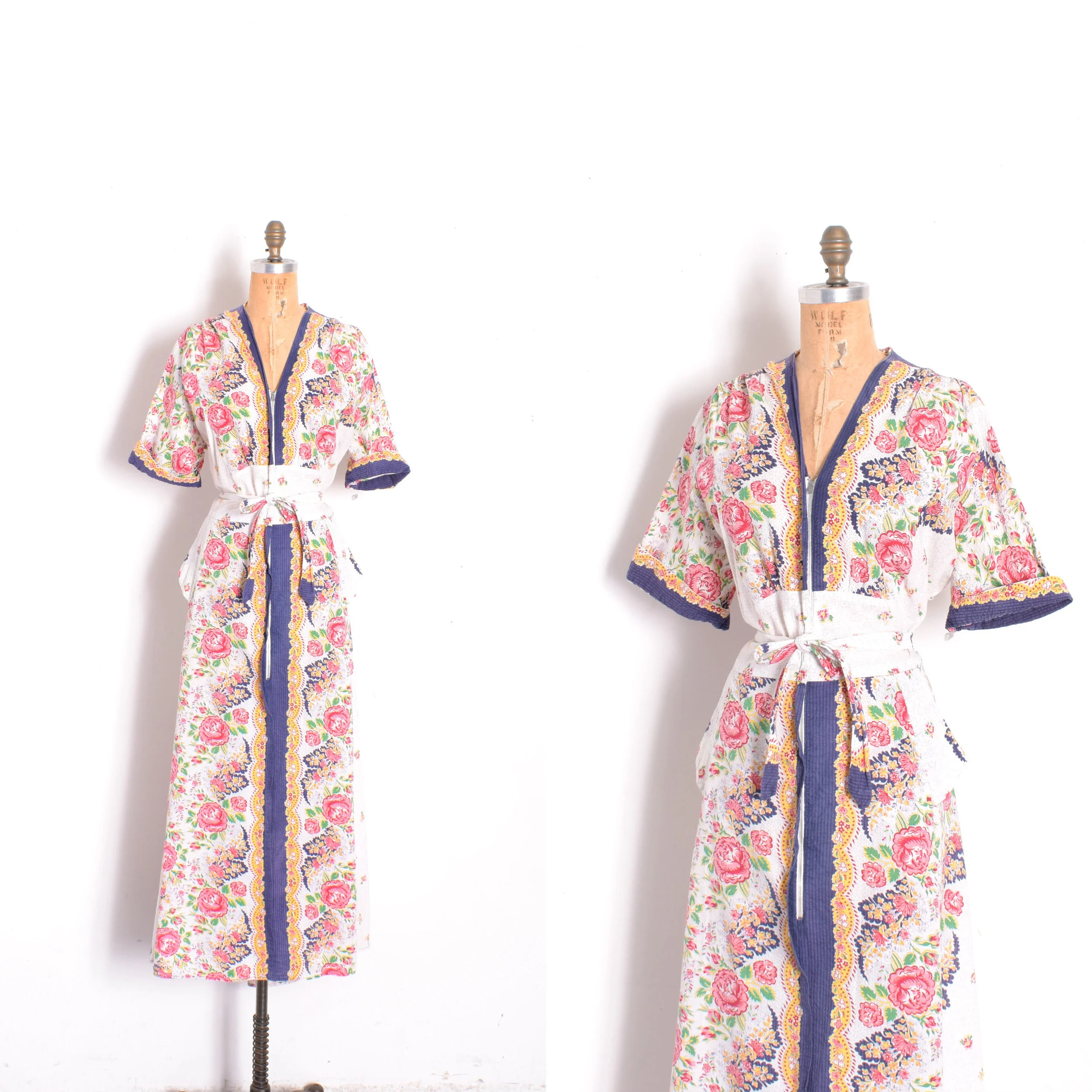 SOLD ON LAYAWAY-1940s Rose Print Cotton Dressing Gown-XL