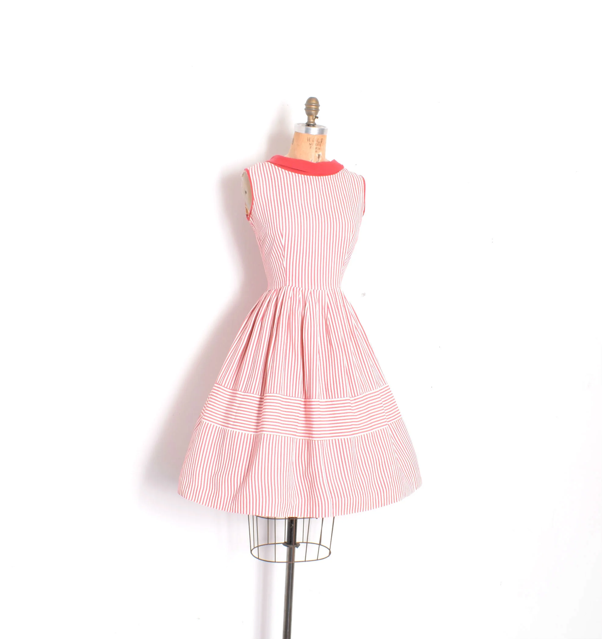 la la land green dress La La Land 16 main image 1