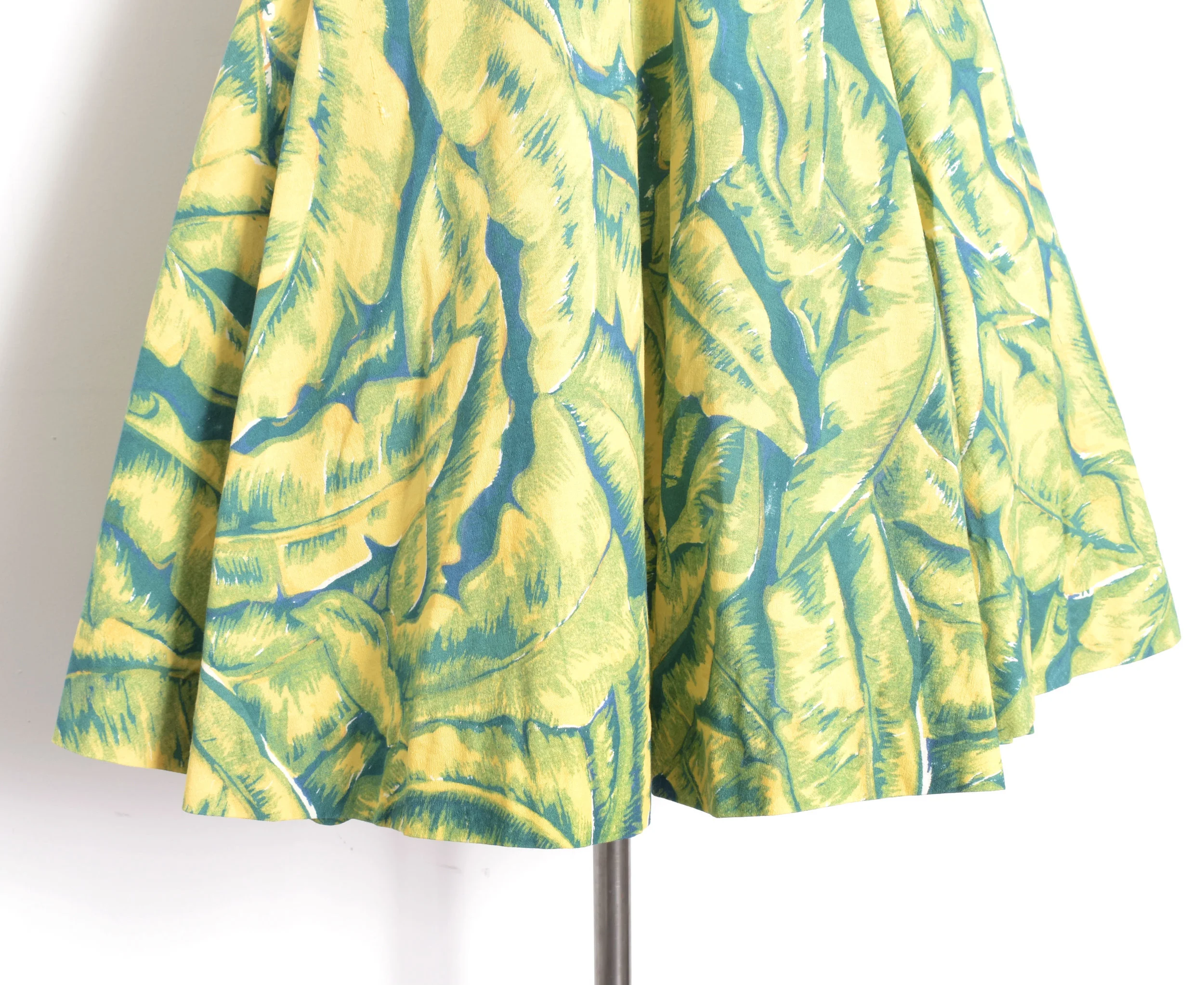 1950s leaf skirt1.jpg