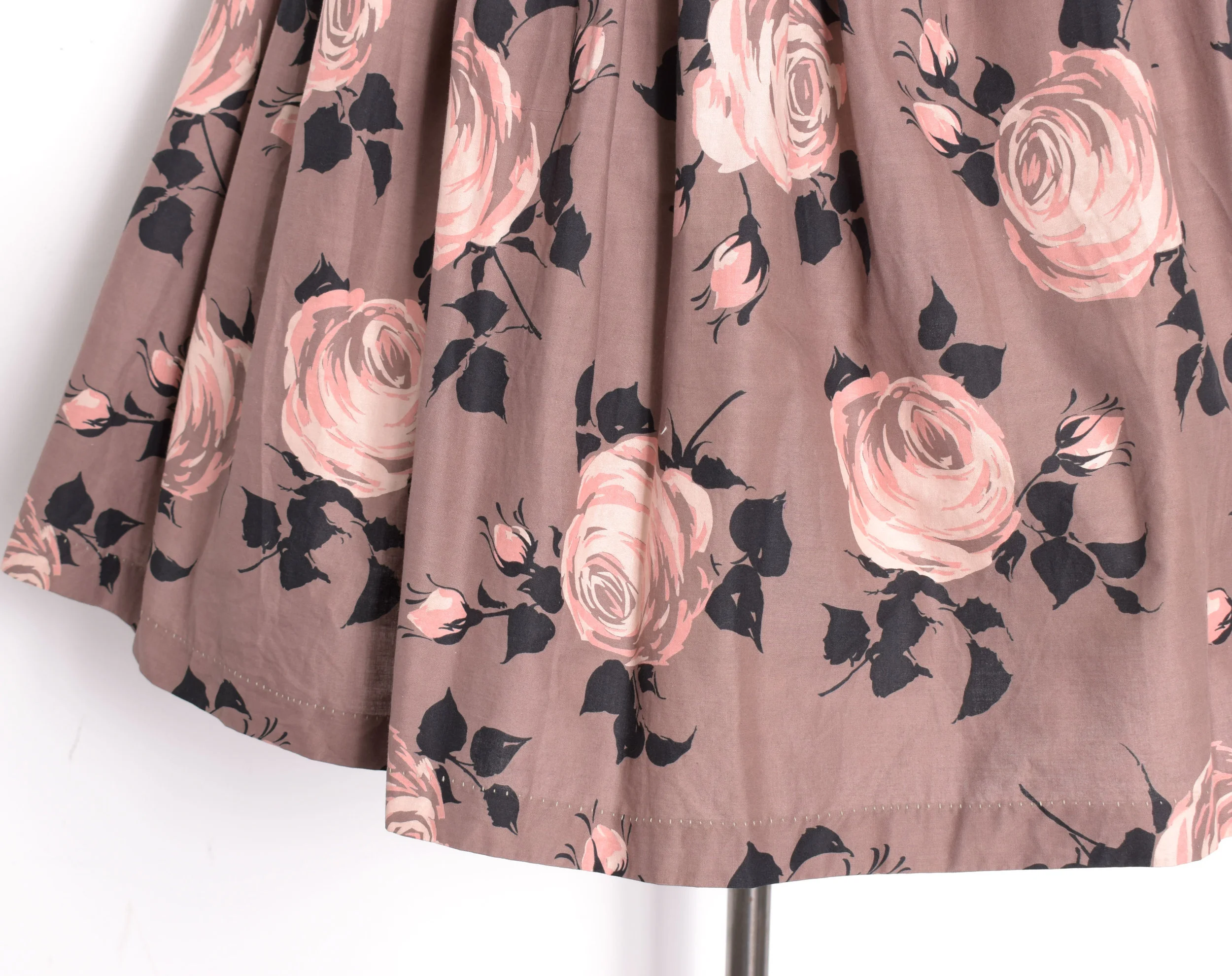 1950s rose skirt3.jpg