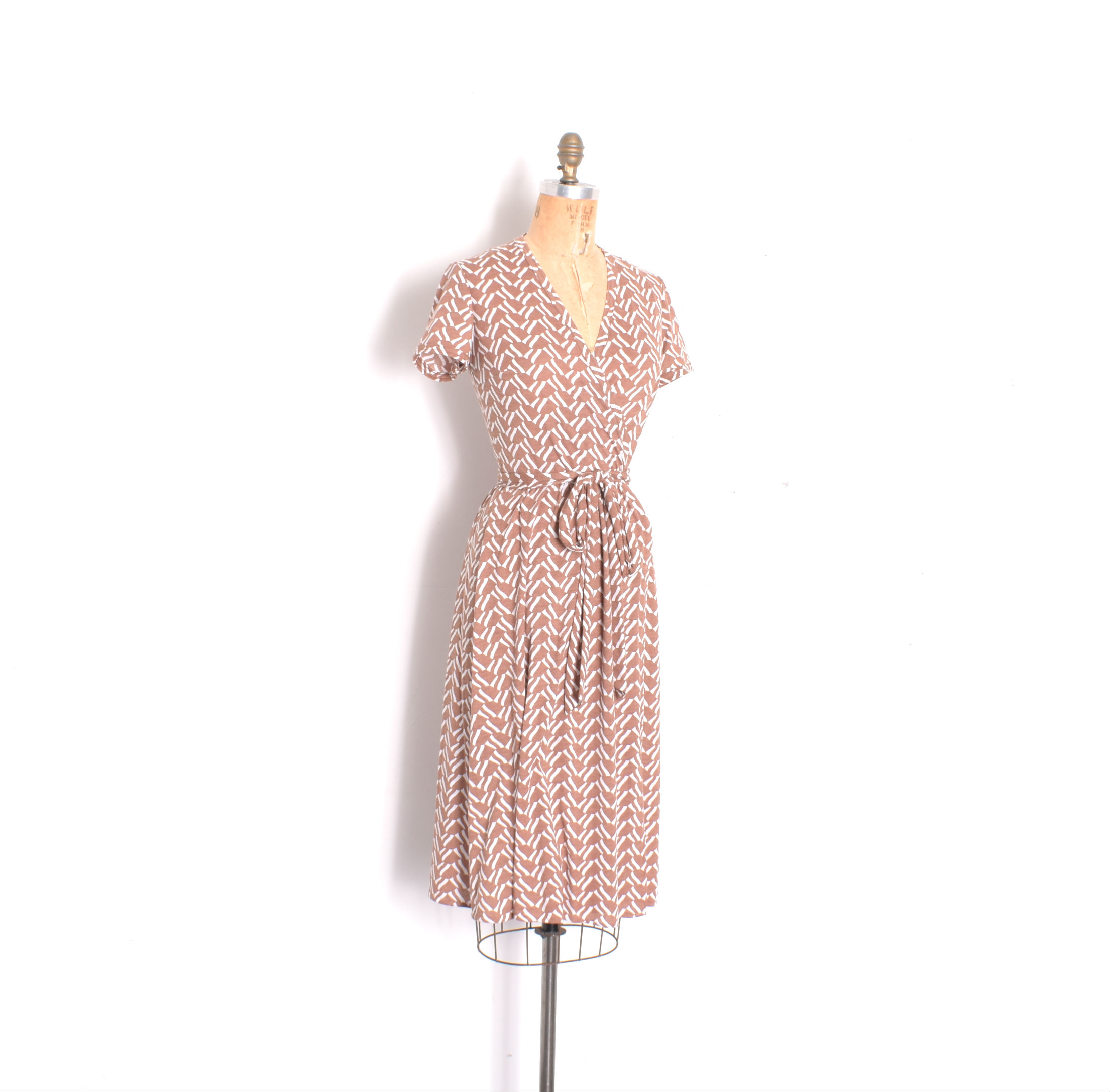 1970s wrap dress2.jpg