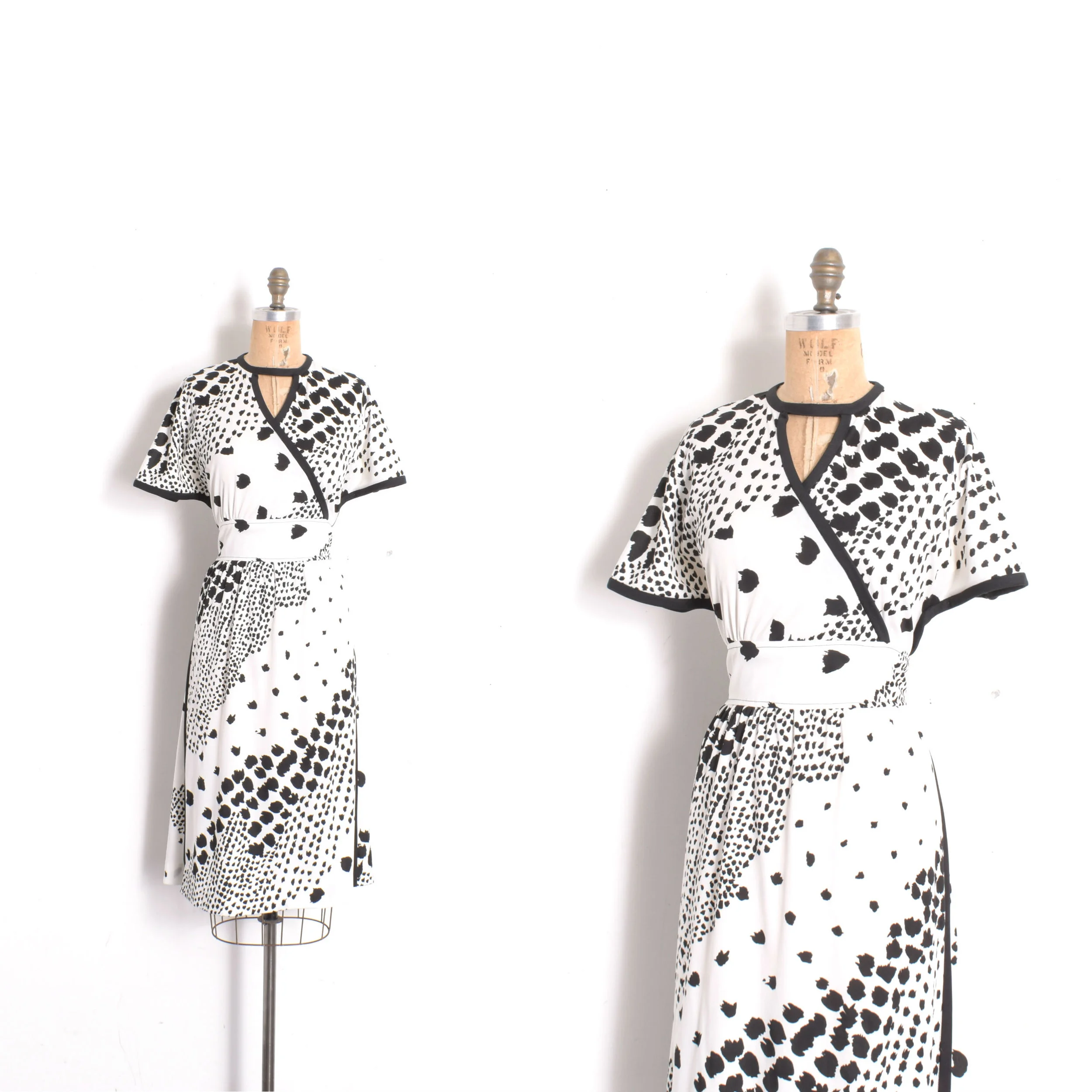 1970s Black & White Printed Cutout Dress-large