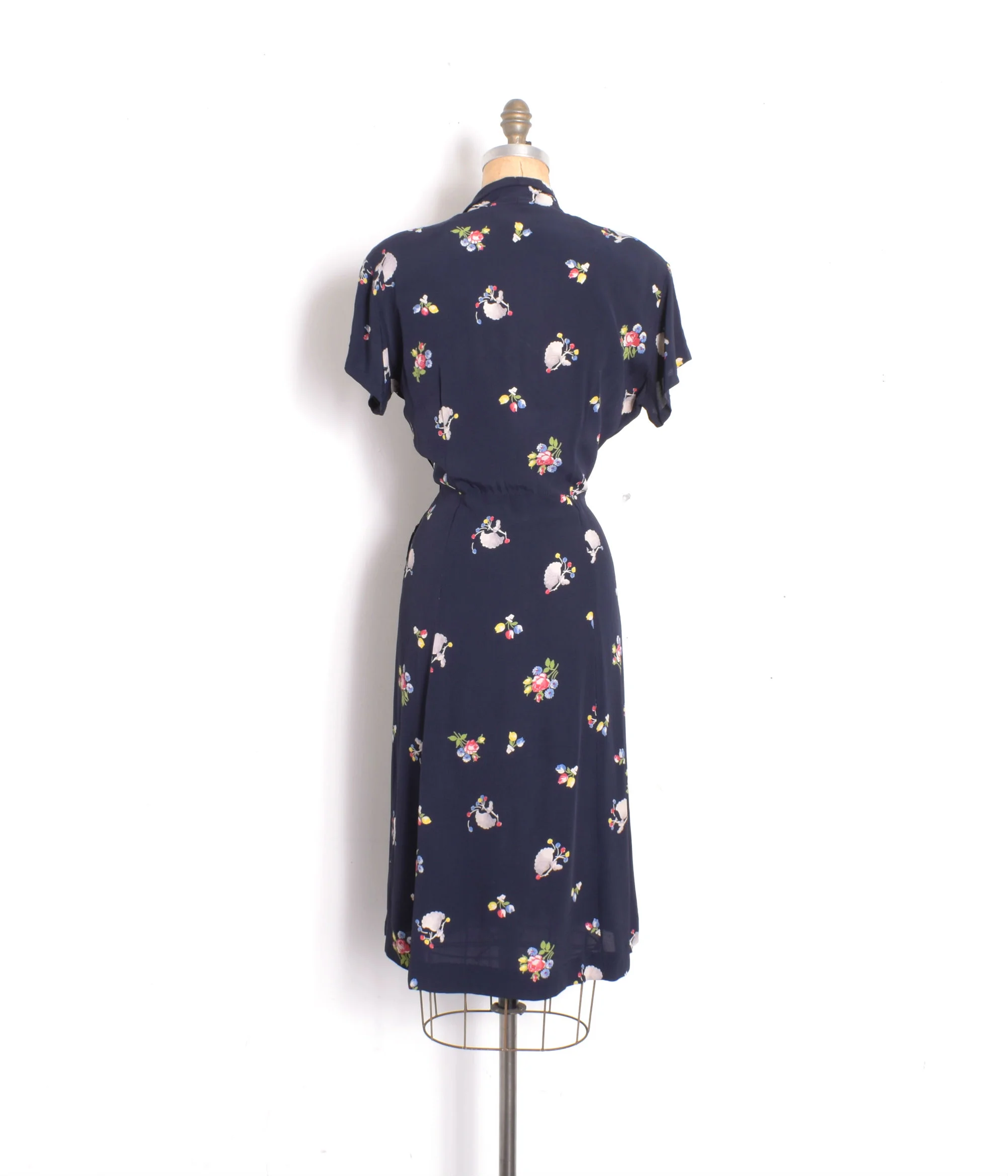 1940s printed rayon dress.jpg