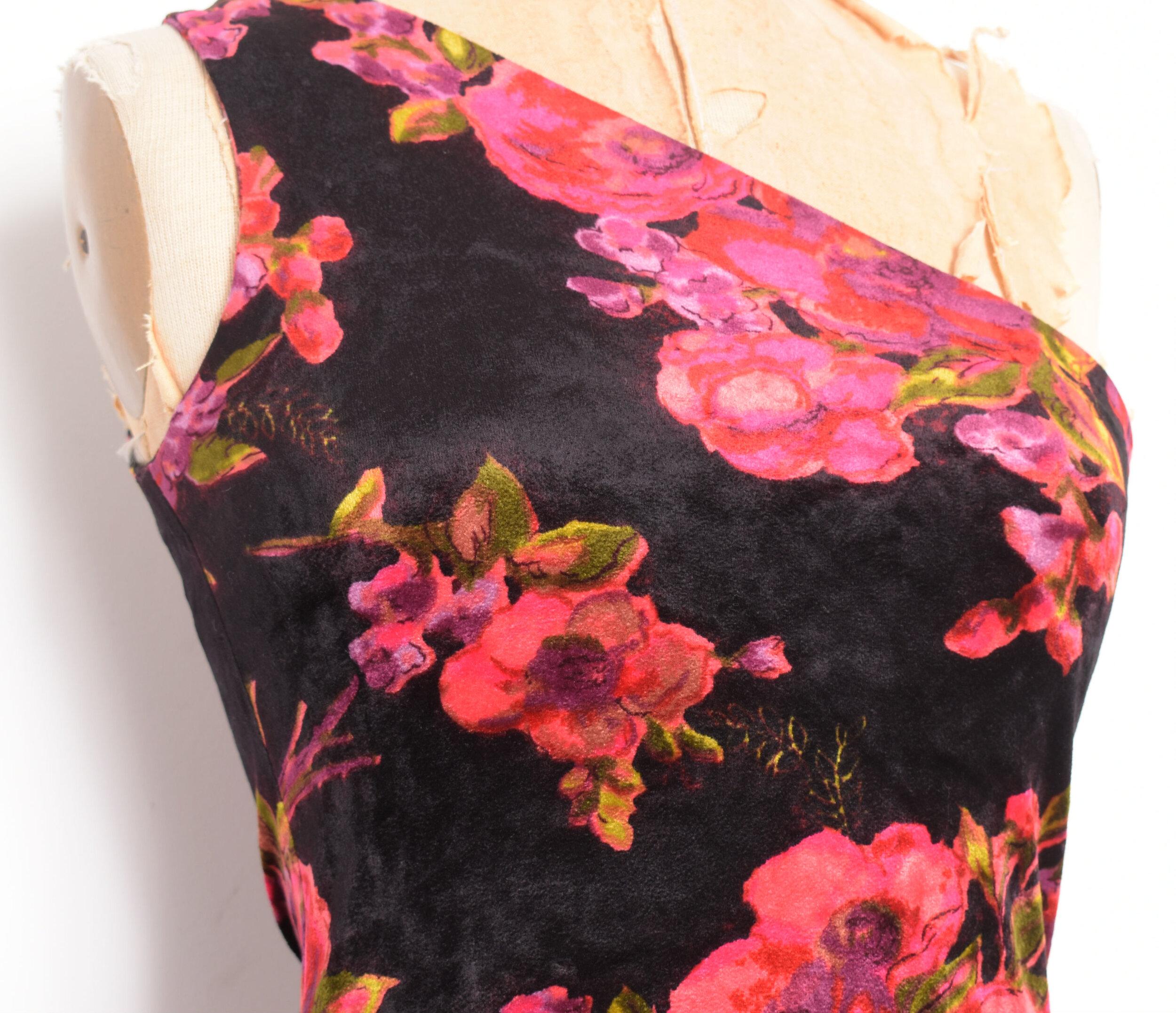 betsey johnson velvet dress1.jpg