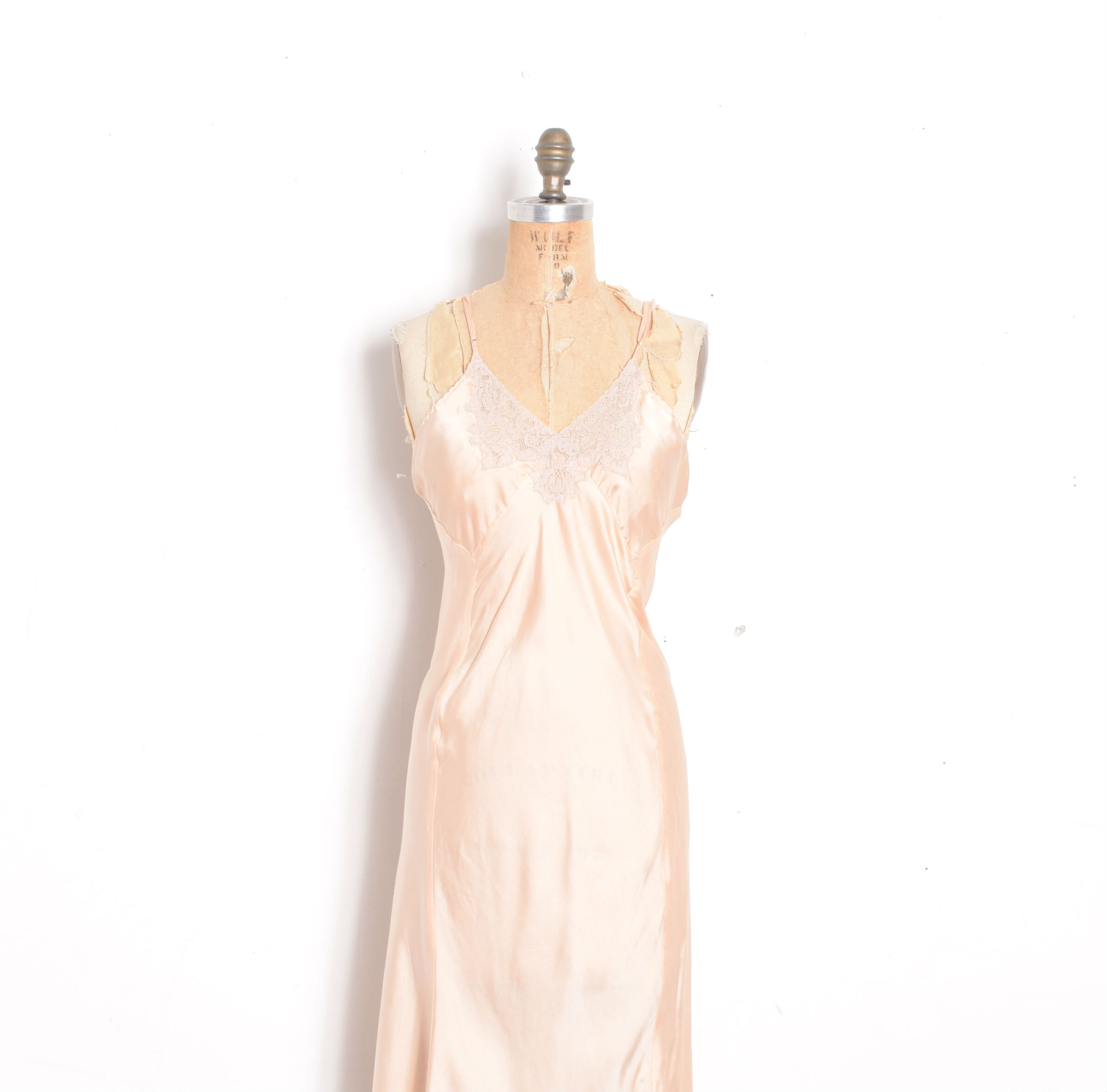 1930s pink silk slip3.jpg
