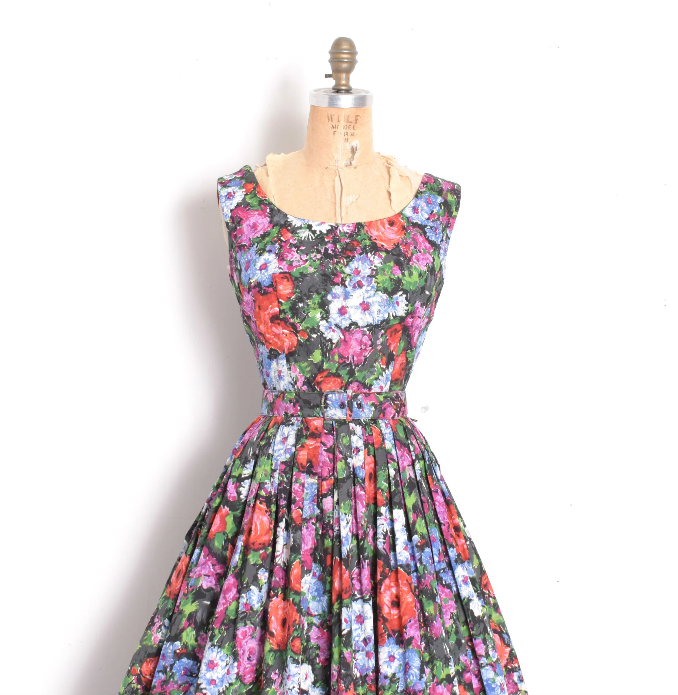 1950s dark floral dress4.jpg