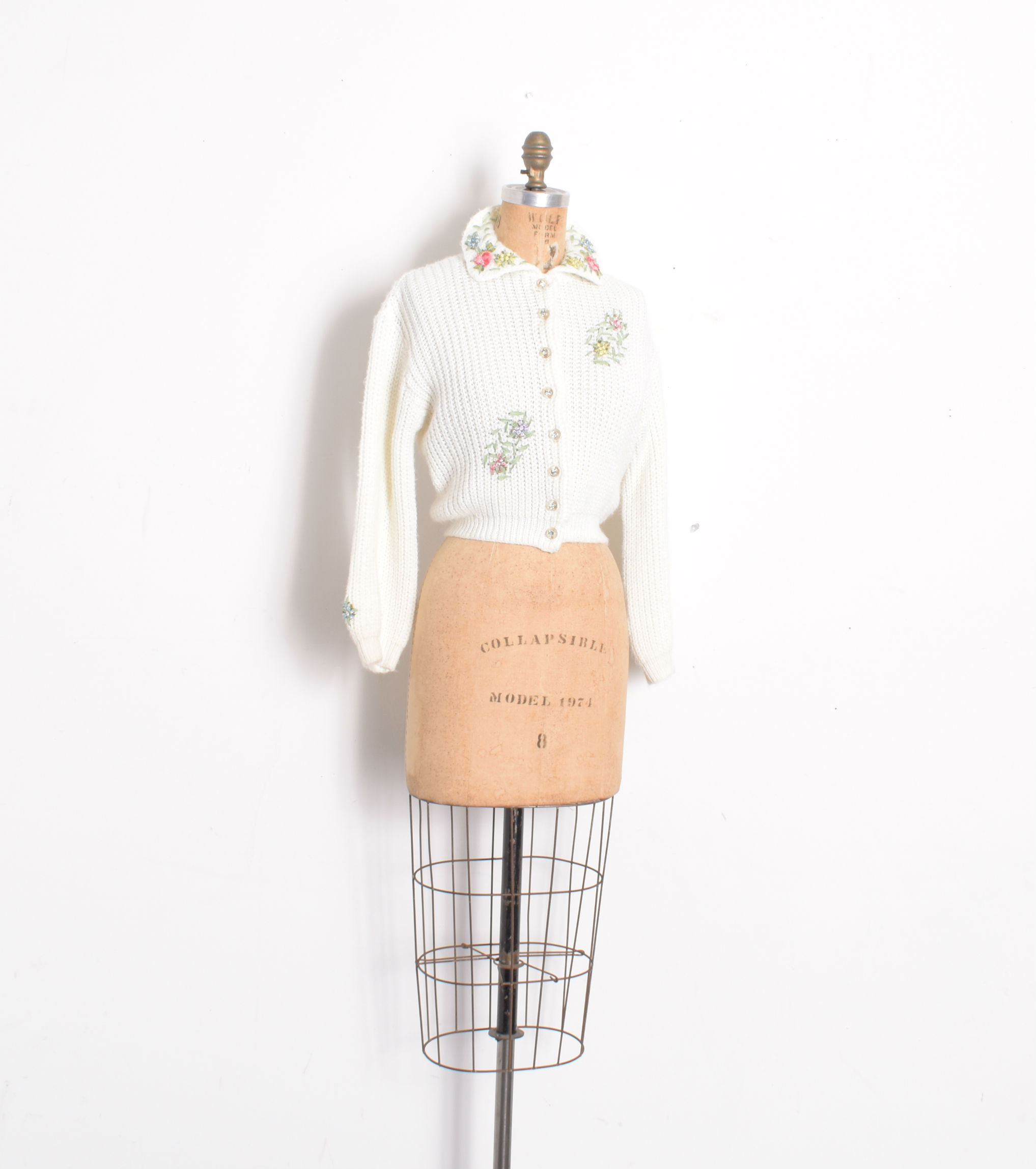 1950s floral sweater1.jpg
